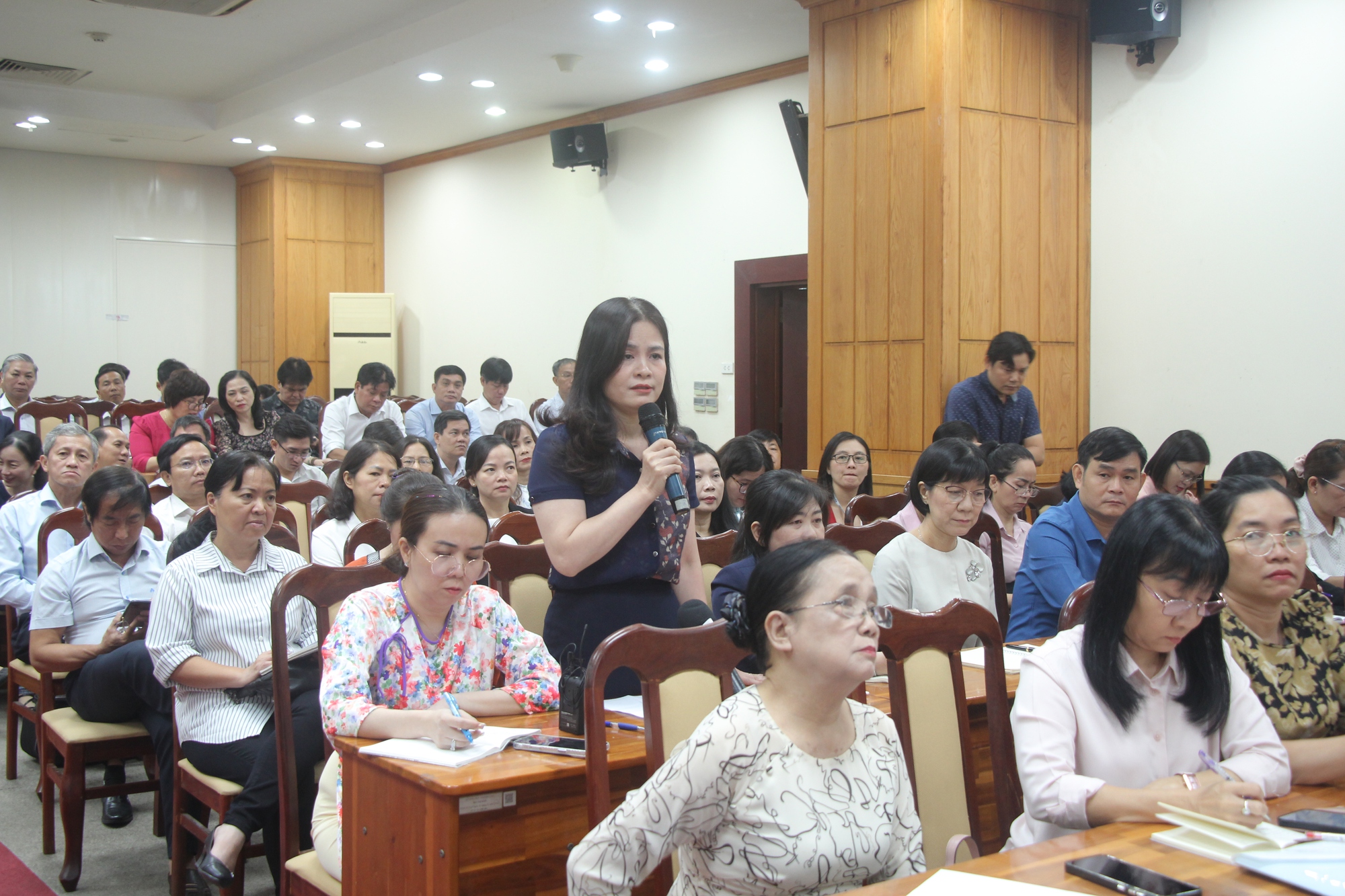 Kiểm tra dạy th&ecirc;m, học th&ecirc;m tại TP HCM: Bộ GD-ĐT kết luận g&igrave;?- Ảnh 3.