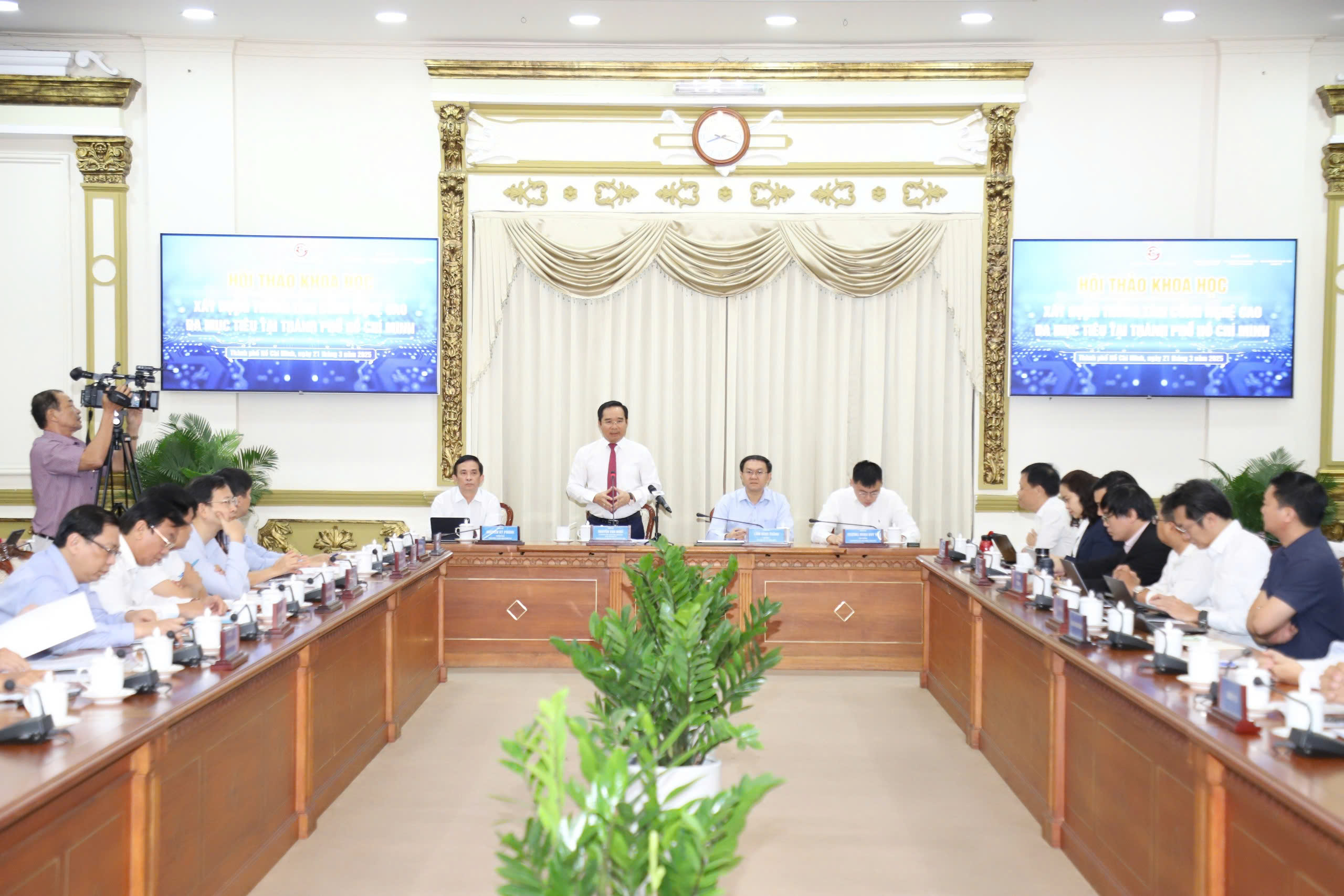 Chủ tịch UBND TP HCM Nguyễn Văn Được n&oacute;i về những  &ldquo;ch&acirc;n trời mới&rdquo; để đột ph&aacute;- Ảnh 2.
