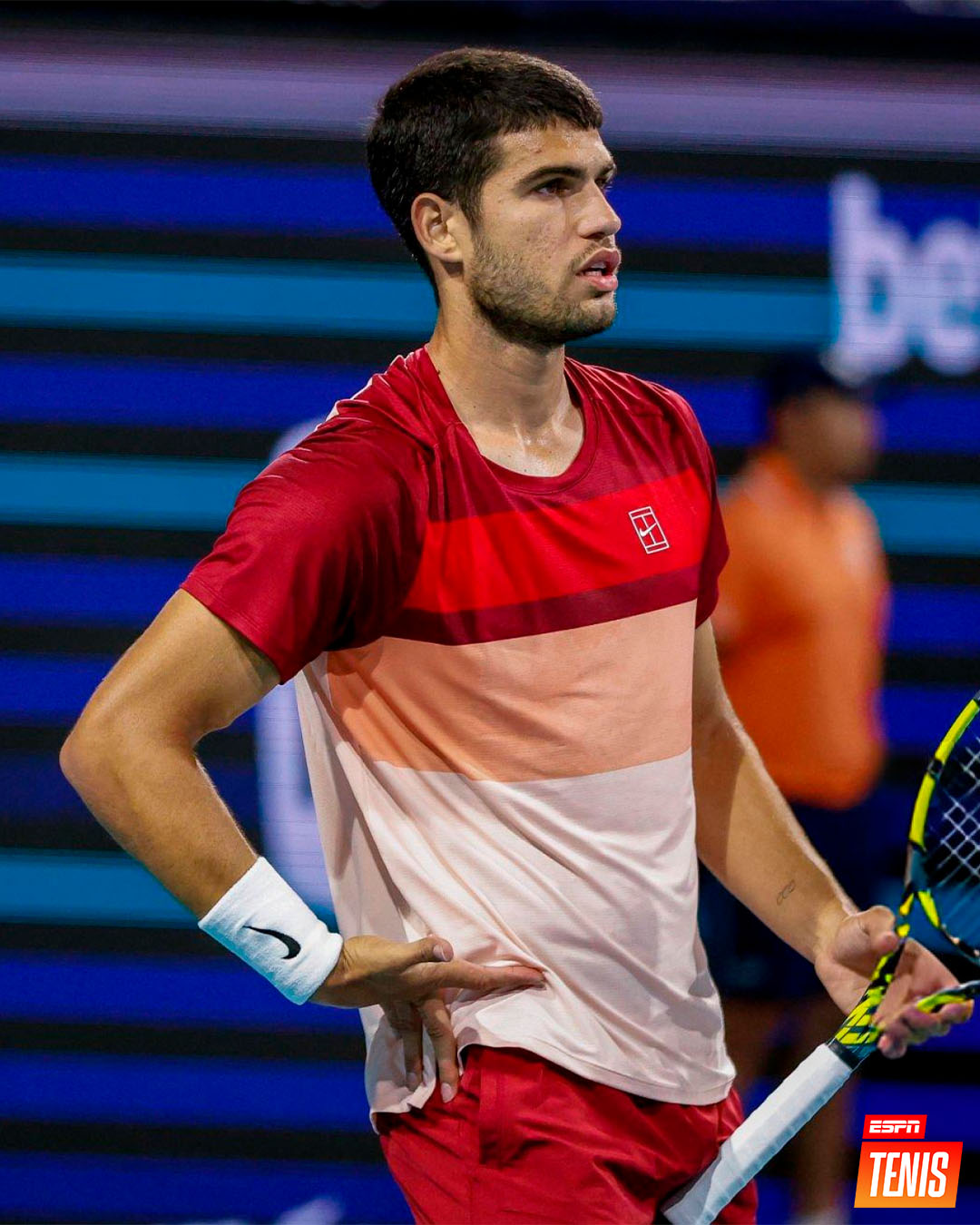 Djokovic bắt kịp th&agrave;nh t&iacute;ch của Nadal, Alcaraz nhận c&uacute; sốc ở Miami- Ảnh 2.