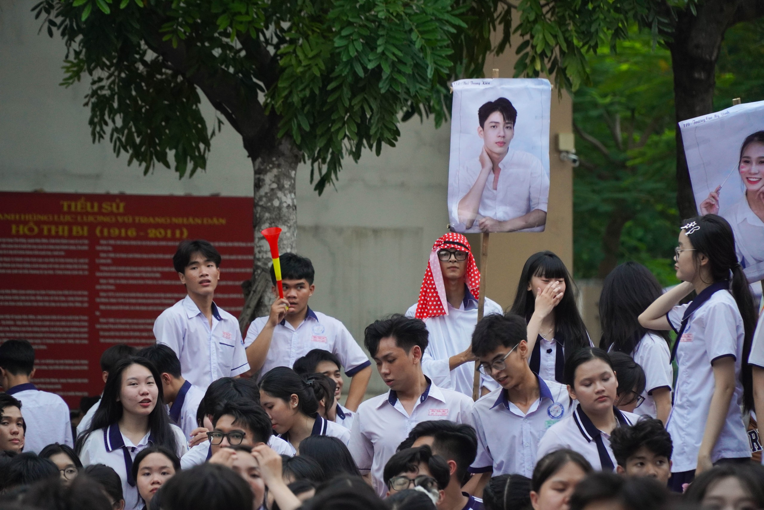 Kh&ocirc;ng cần đi concert, học sinh TP HCM "ch&aacute;y" hết m&igrave;nh ngay tại trường- Ảnh 6.