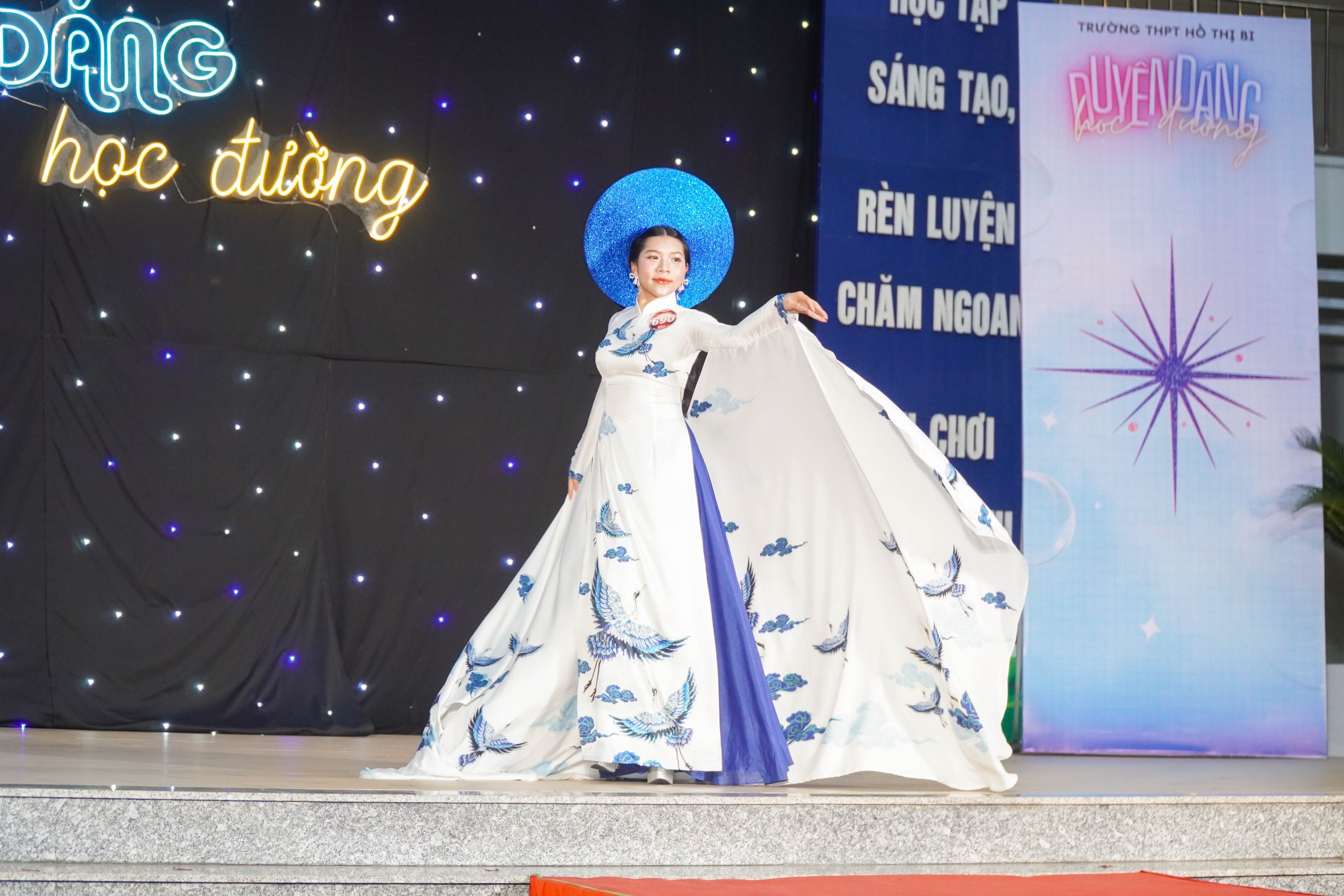 Kh&ocirc;ng cần đi concert, học sinh TP HCM "ch&aacute;y" hết m&igrave;nh ngay tại trường- Ảnh 13.