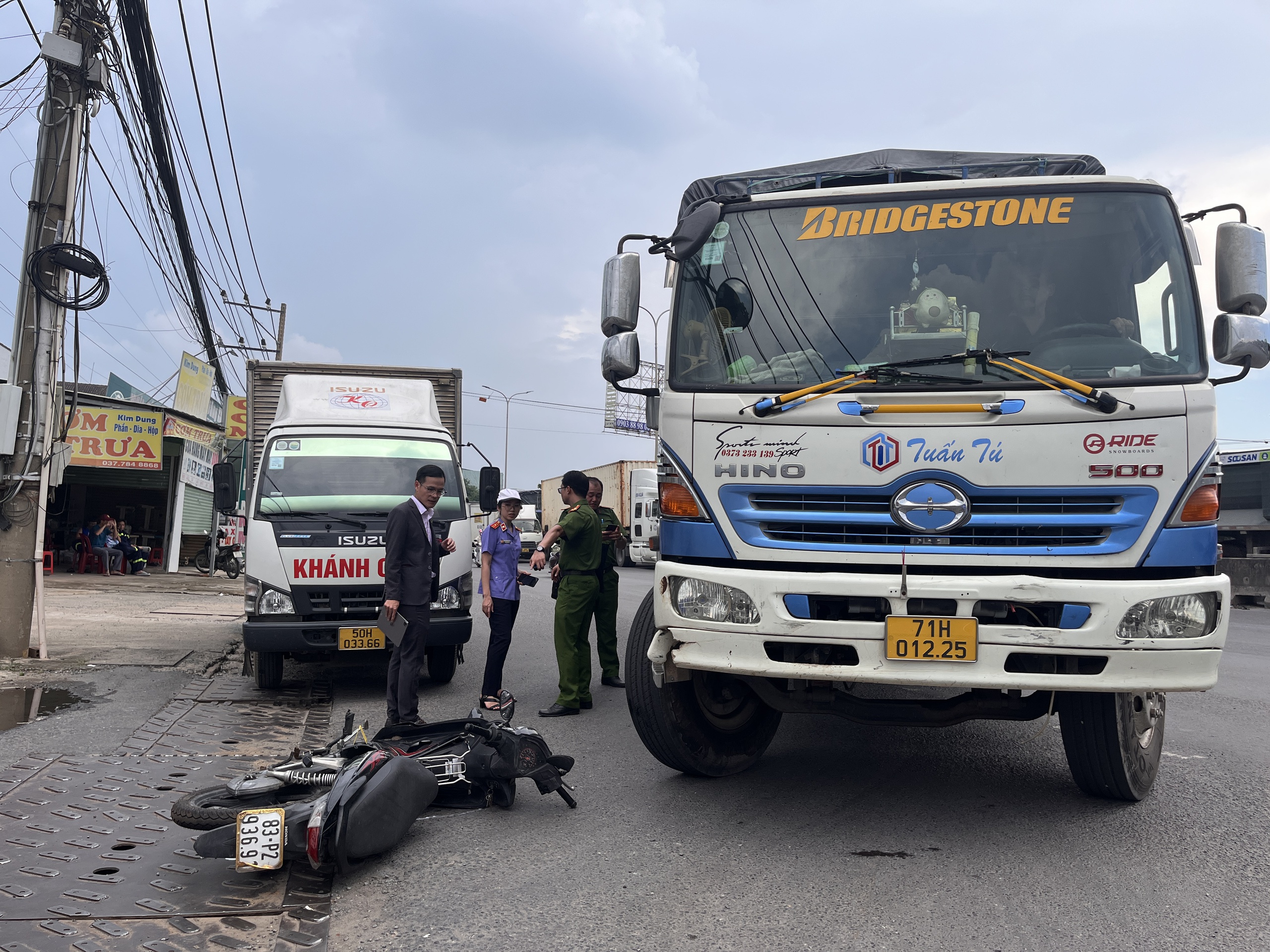 Truy tố tài xế xe tải tông chết người đi xe máy trên Quốc lộ 51 gây phẫn nộ dư luận- Ảnh 1.