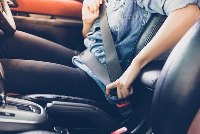 C&aacute;c lỗi về d&acirc;y đai an to&agrave;n khiến &ocirc; t&ocirc; trượt đăng kiểm- Ảnh 1.