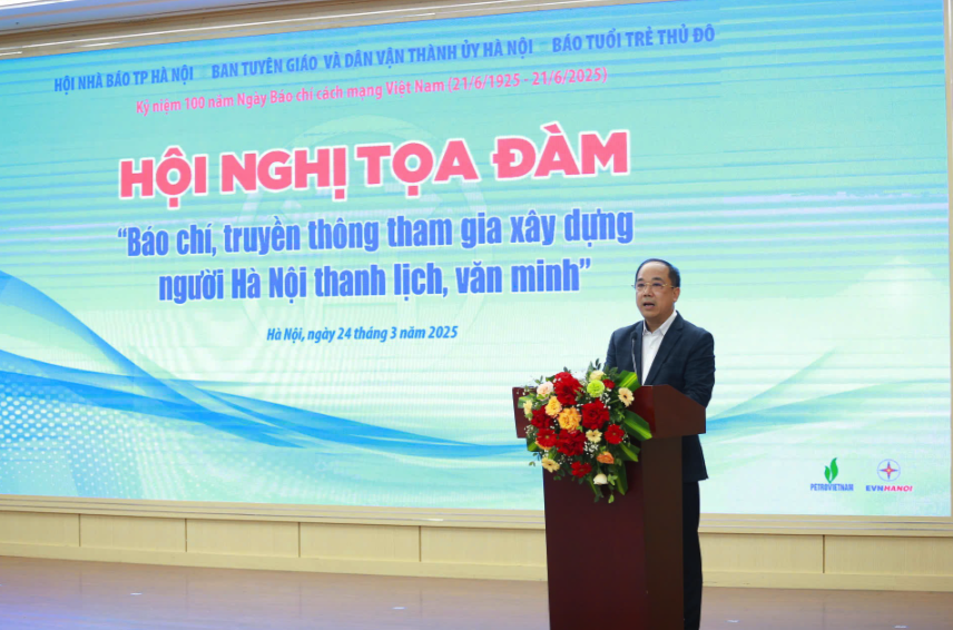 B&aacute;o ch&iacute;, truyền th&ocirc;ng tham gia x&acirc;y dựng người H&agrave; Nội thanh lịch, văn minh- Ảnh 3.