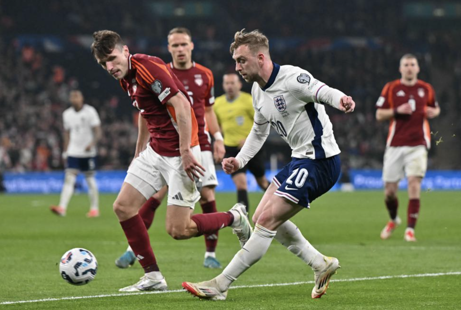 Cựu binh tỏa s&aacute;ng trước Latvia, tuyển Anh thắng tưng bừng v&ograve;ng loại World Cup- Ảnh 2.