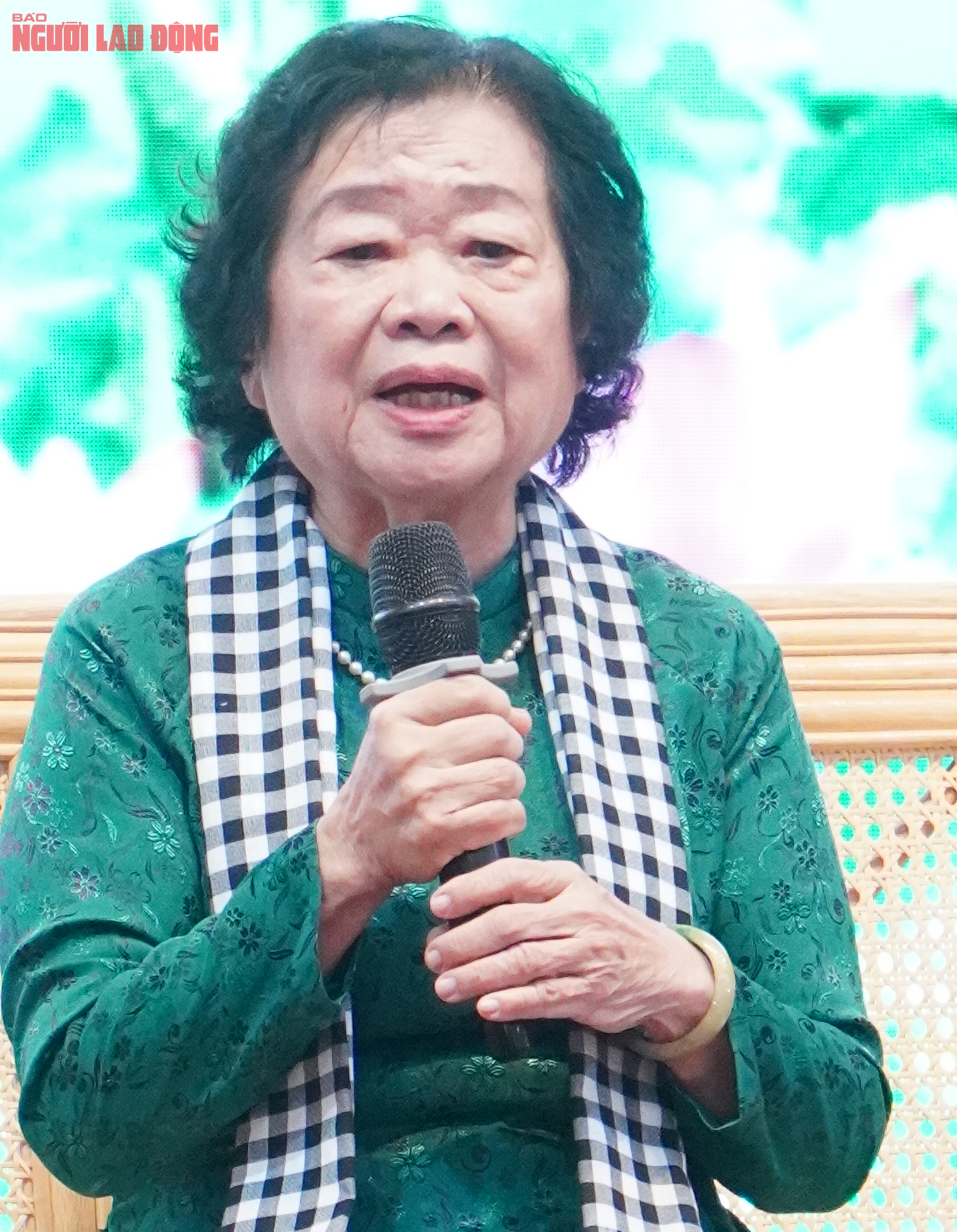 B&agrave; Trương Mỹ Hoa chia sẻ về cuộc "chiến đấu trong l&ograve;ng của trong l&ograve;ng kẻ th&ugrave;"- Ảnh 2.