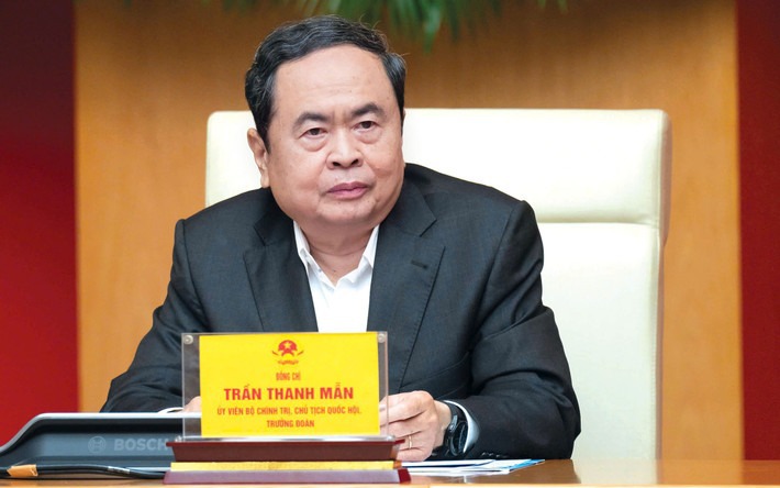 Chủ tịch Quốc hội ký ban hành các nghị quyết về công tác cán bộ