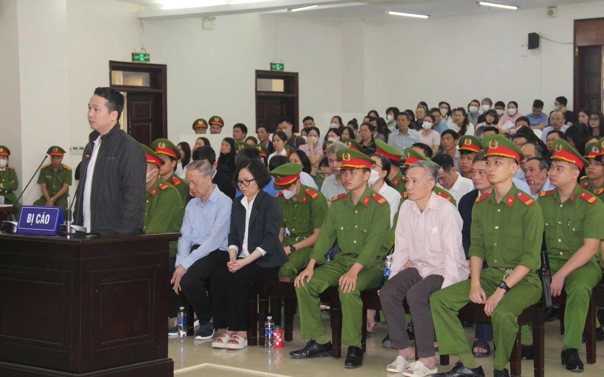 Cựu chủ tịch FLC Trịnh Văn Quyết mắc bệnh "nguy kịch, nguy hiểm tính mạng"