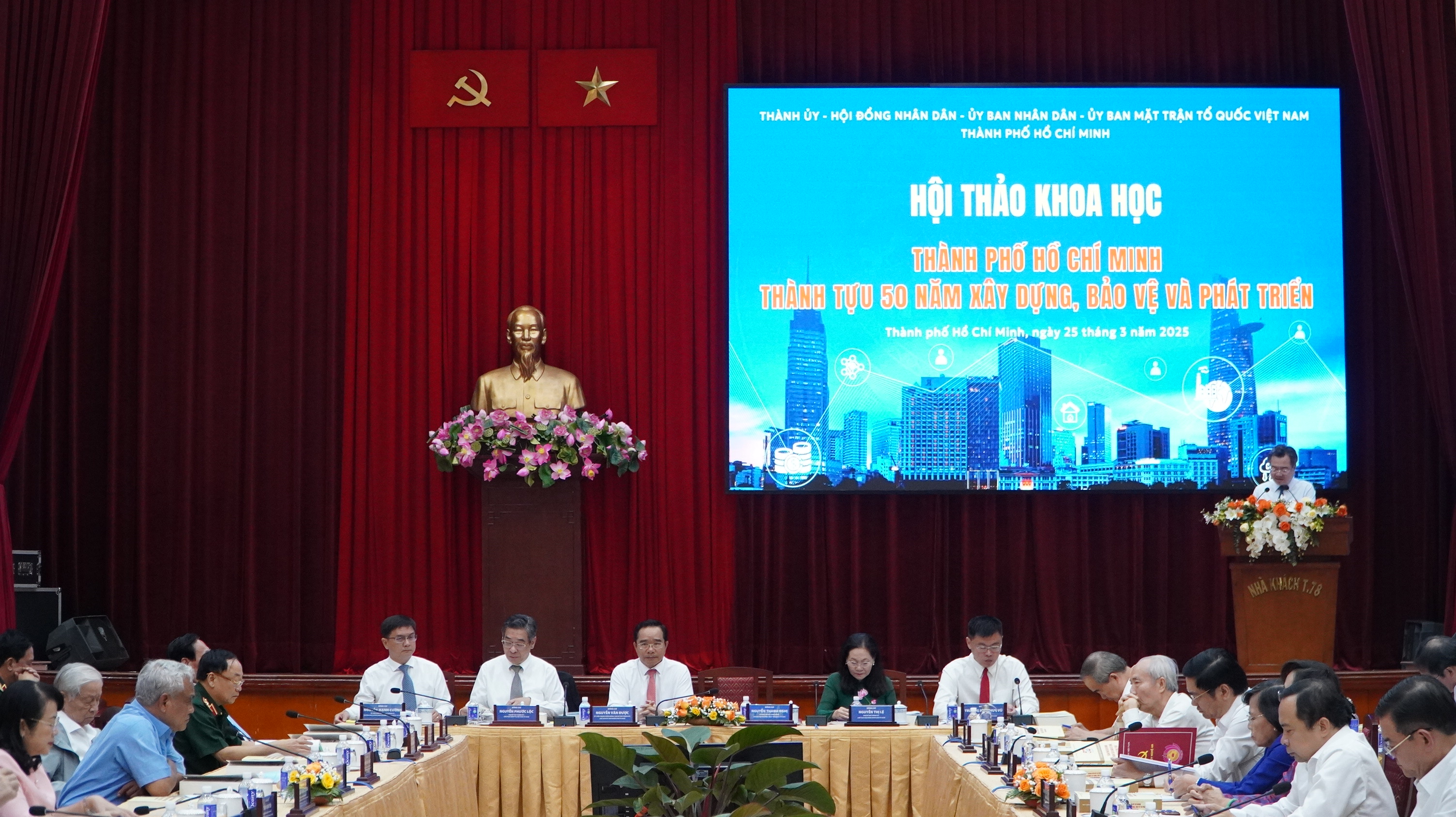 Hành trình 50 năm của TP HCM: Tiên phong đổi mới, khẳng định vị thế đầu tàu- Ảnh 1.