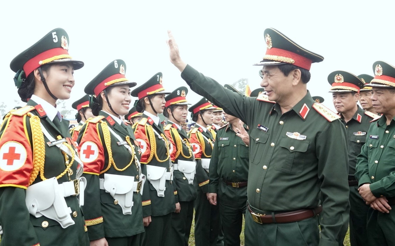 Đại tướng Phan Văn Giang biểu dương nỗ lực của bộ đội hợp luyện diễu binh