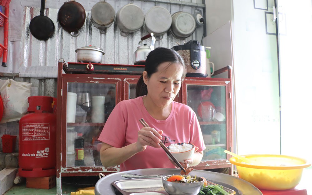 Nâng cao đời sống công nhân - lao động