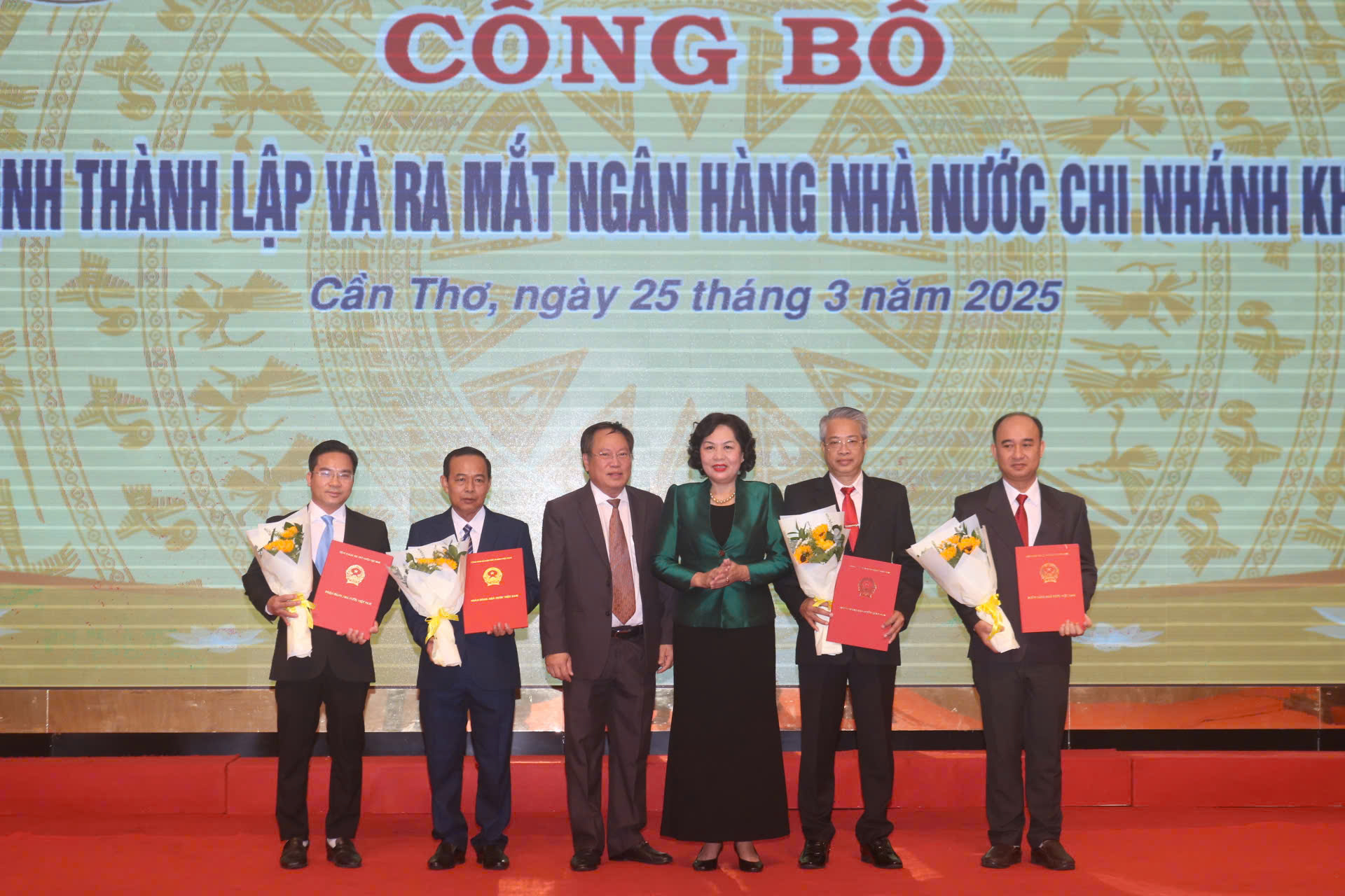 Th&agrave;nh lập Ng&acirc;n h&agrave;ng Nh&agrave; nước Chi nh&aacute;nh khu vực 14- Ảnh 2.