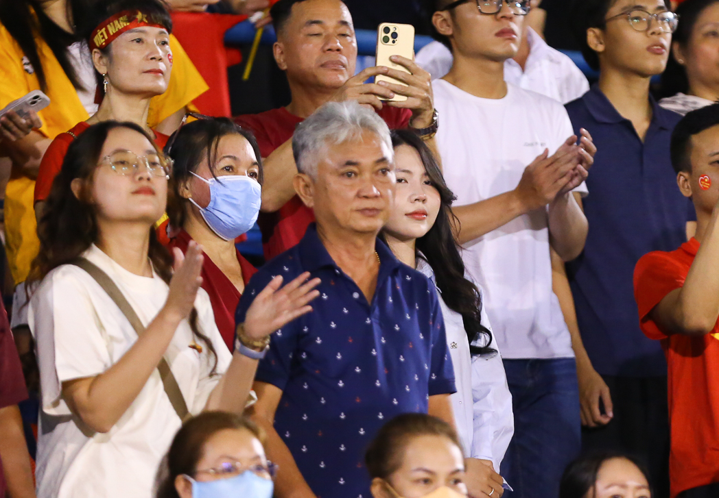 Võ Hoàng Minh Khoa có màn ra mắt được khen ngợi- Ảnh 8.