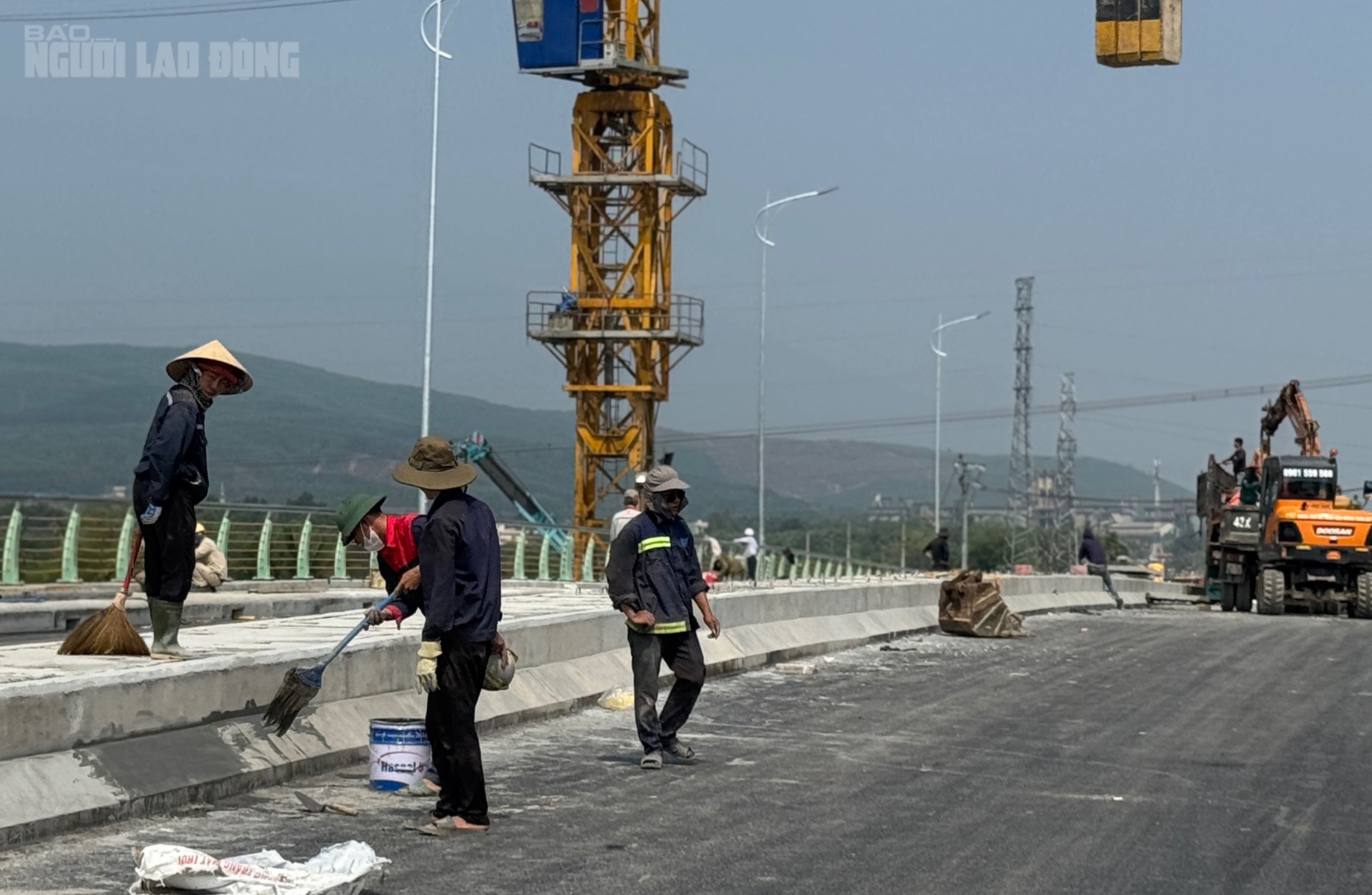 Ngắm diện mạo cầu Quảng Đ&agrave;, nối Đ&agrave; Nẵng với Quảng Nam trước ng&agrave;y th&ocirc;ng xe- Ảnh 7.