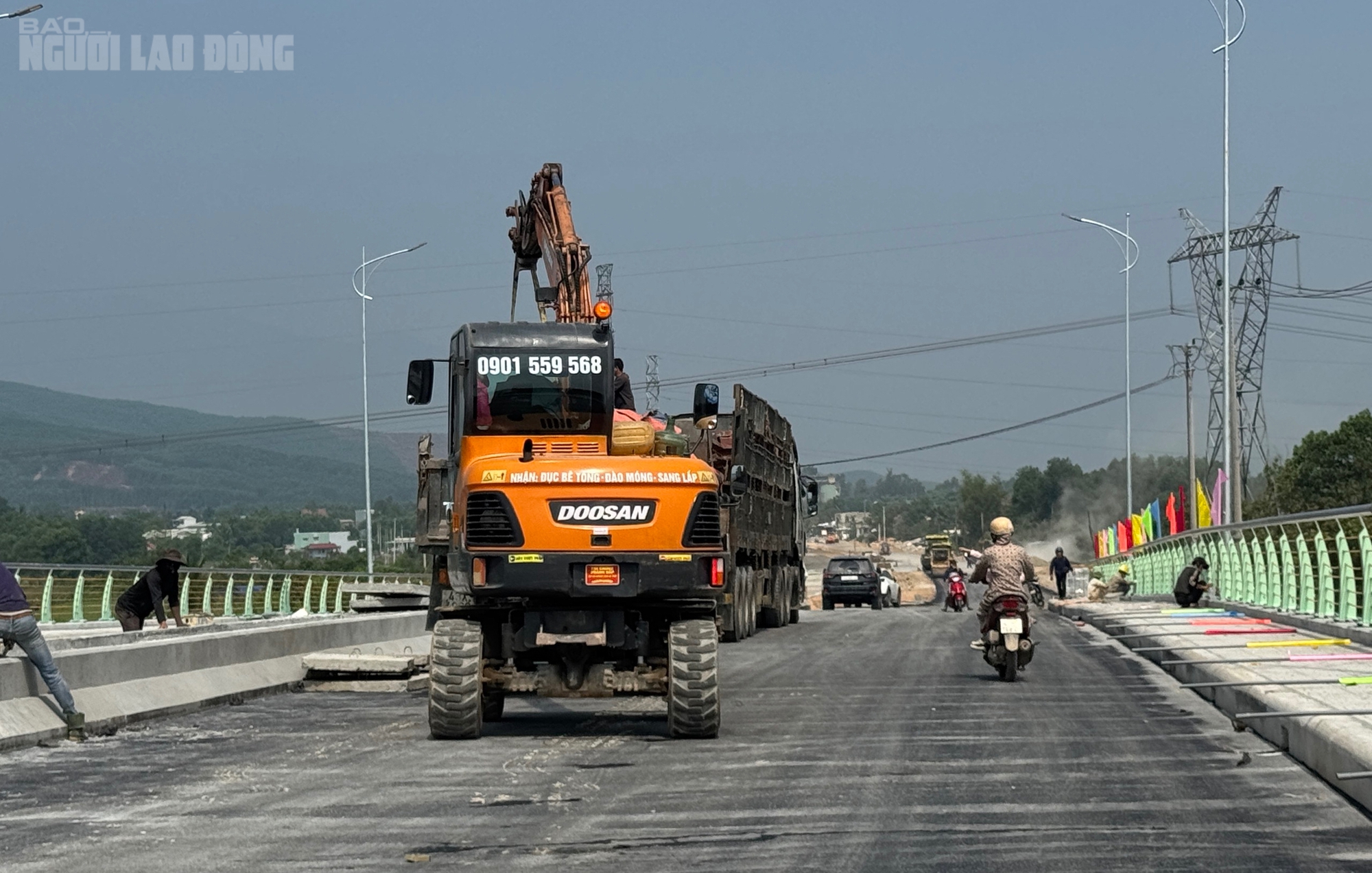 Ngắm diện mạo cầu Quảng Đ&agrave;, nối Đ&agrave; Nẵng với Quảng Nam trước ng&agrave;y th&ocirc;ng xe- Ảnh 10.