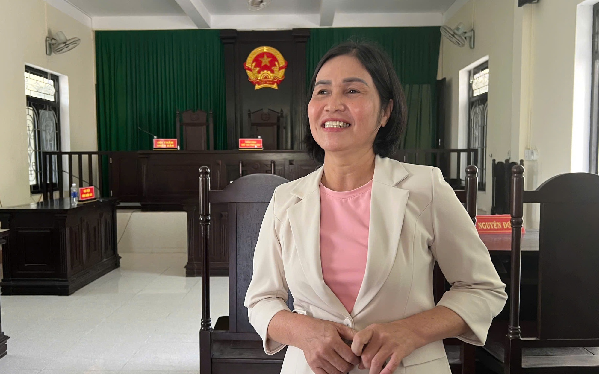 Người thắng kiện 2 tỉ đồng trúng thưởng: "Tôi sẽ tiếp tục mua vé số Huế"