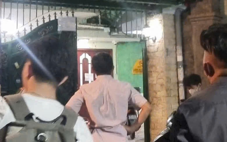 Bằng cách nào người đàn ông đã tử vong trong căn nhà khoá cửa ở Tân Bình?