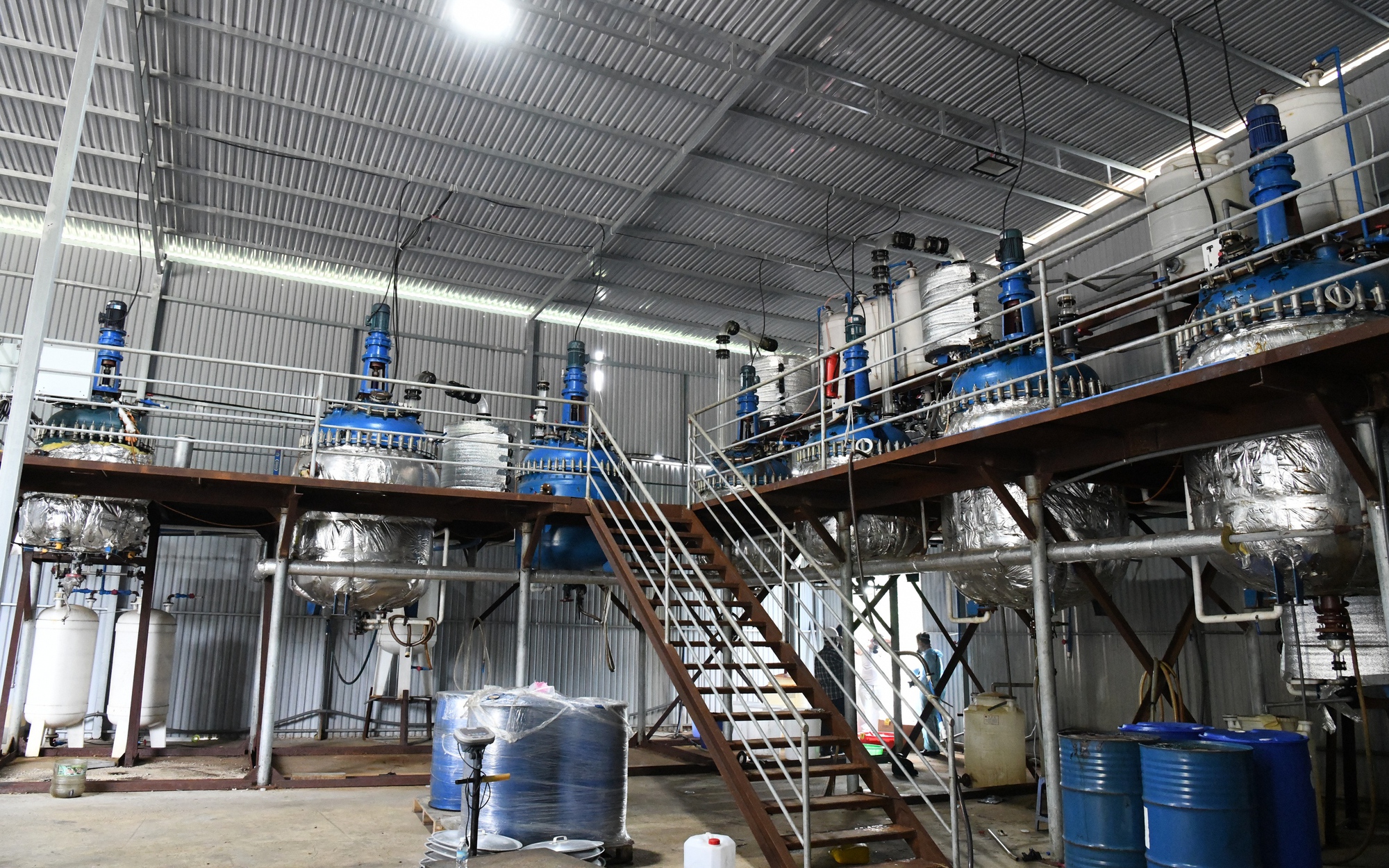 Cận cảnh kho xưởng sản xuất 1,4 tấn ma tuý ketamin của "ông trùm" người nước ngoài