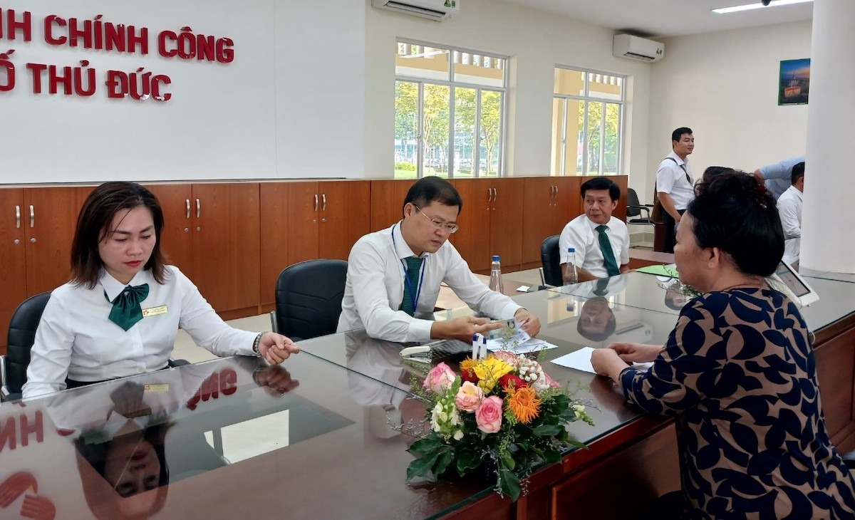 Đề xuất hỗ trợ đi lại cho c&aacute;n bộ, c&ocirc;ng chức khi l&agrave;m việc ở trung t&acirc;m h&agrave;nh ch&iacute;nh mới- Ảnh 1.
