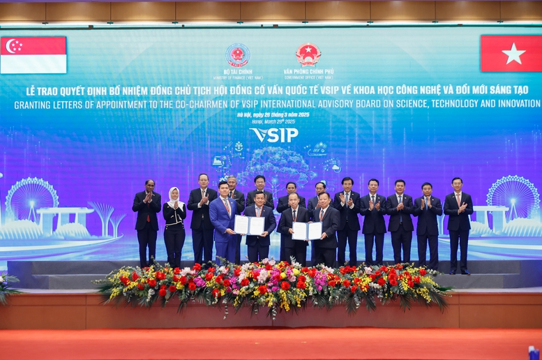 Việt Nam - Singapore k&yacute; kết nhiều văn kiện hợp t&aacute;c quan trọng- Ảnh 7.