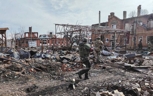 Ukraine tuyên bố "phá hủy hoàn toàn" căn cứ quân sự Nga ở Kursk