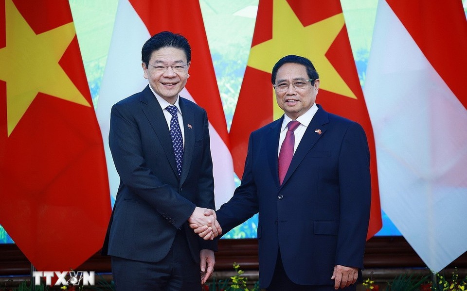 Thủ tướng Phạm Minh Chính hội đàm với Thủ tướng Singapore Lawrence Wong