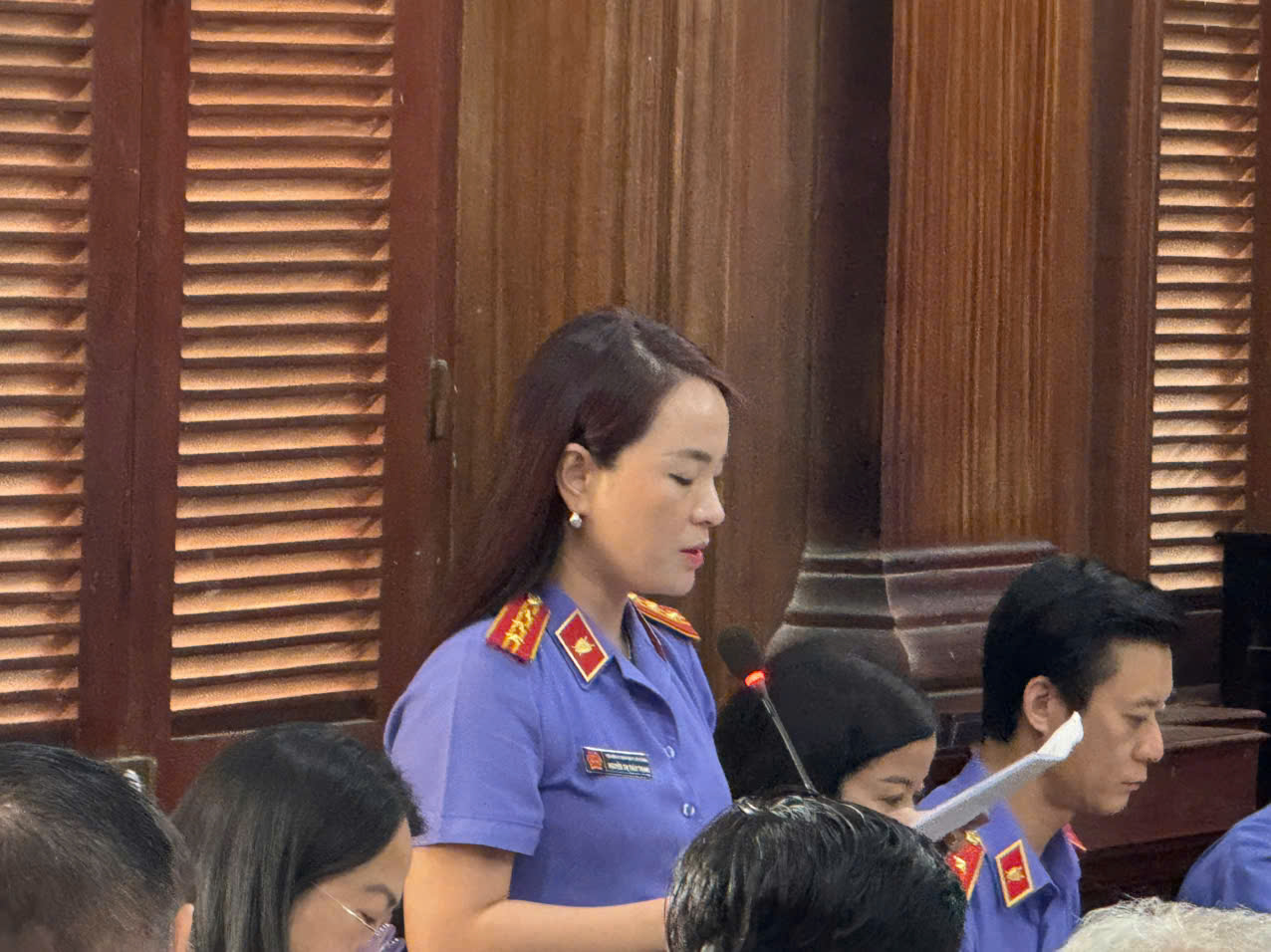 Cựu Chủ tịch tỉnh An Giang Nguyễn Thanh Bình đối diện mức án 10 năm tù- Ảnh 1.