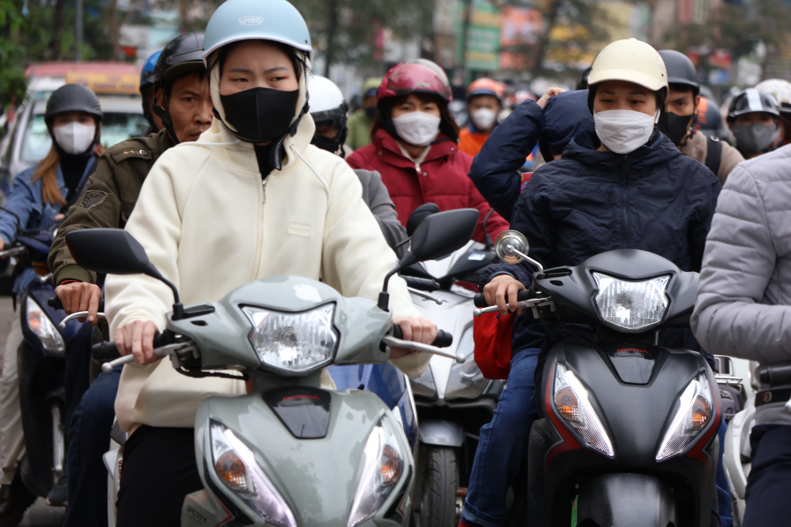 Không khí lạnh tràn về, miền Bắc có nơi rét đậm, rét hại- Ảnh 1.