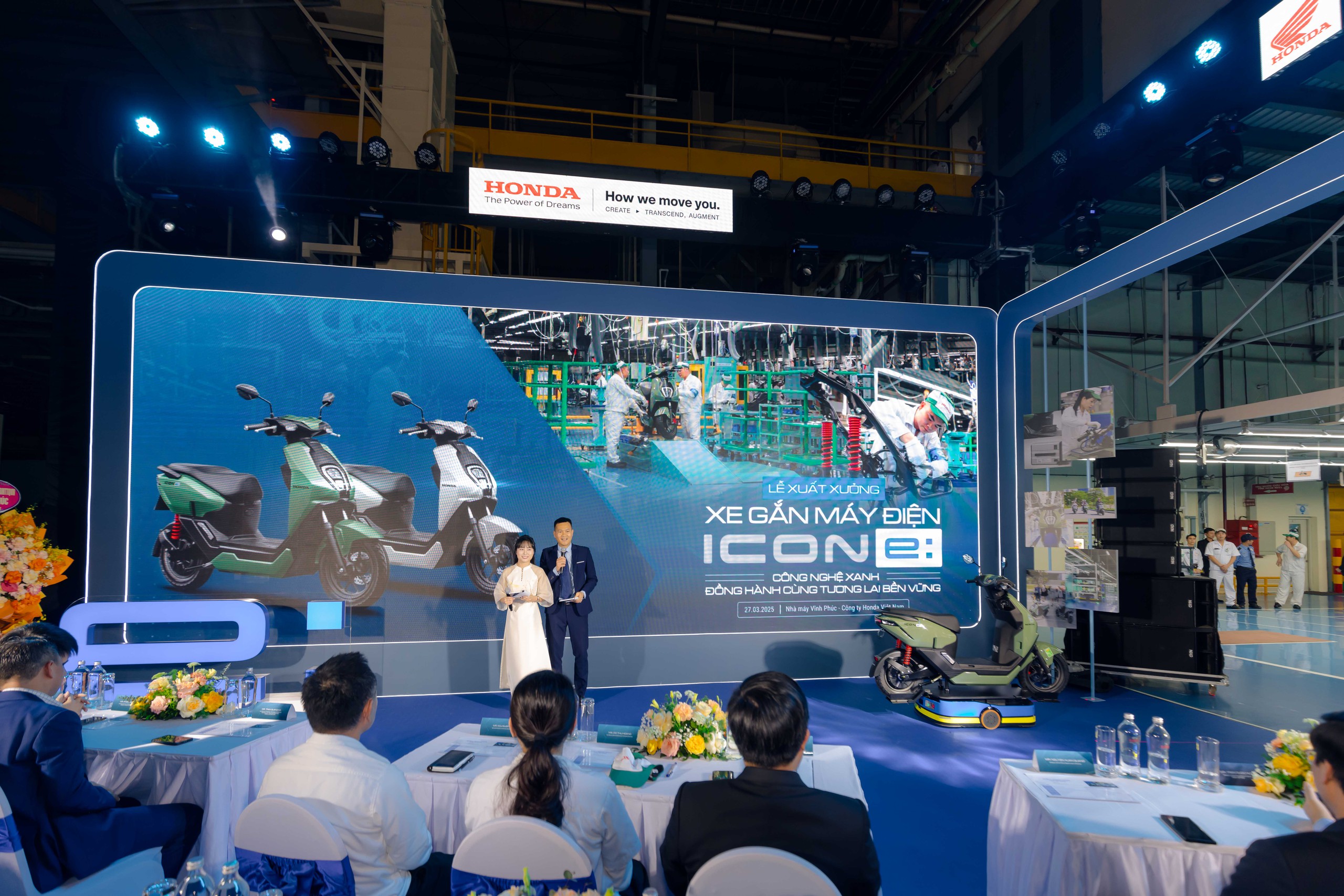 Honda Việt Nam xuất xưởng chiếc xe gắn máy điện ICON e: đầu tiên- Ảnh 1.