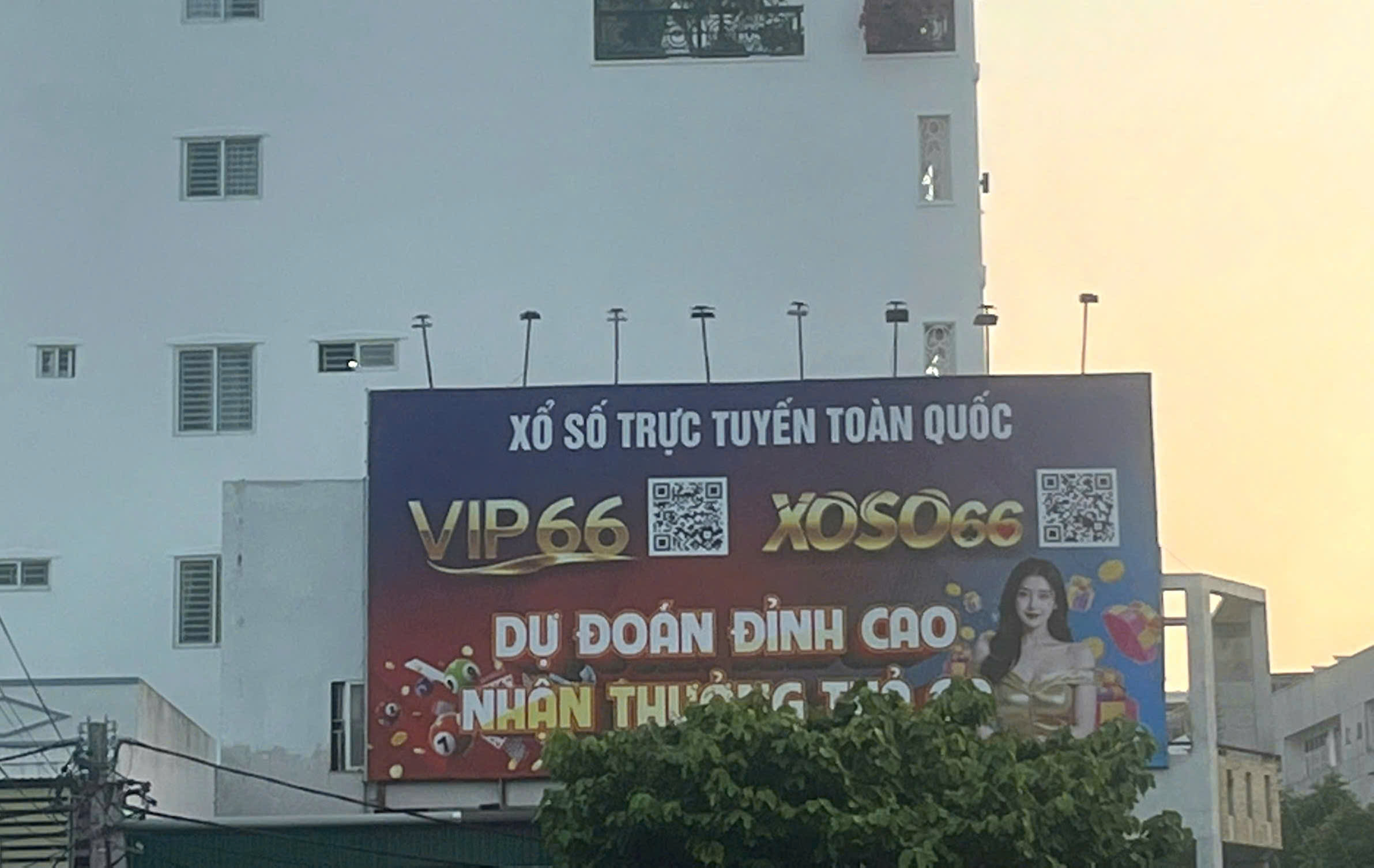 Vụ "Biển quảng cáo cá cược online "hoành tráng" ở Nha Trang": Đọc Báo Người Lao Động mới biết!- Ảnh 2.