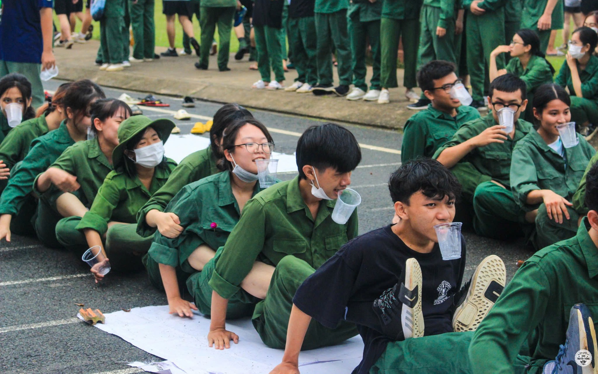 Sinh viên phản ánh học phí giáo dục quốc phòng hơn 20 triệu đồng, nhà trường nói gì?