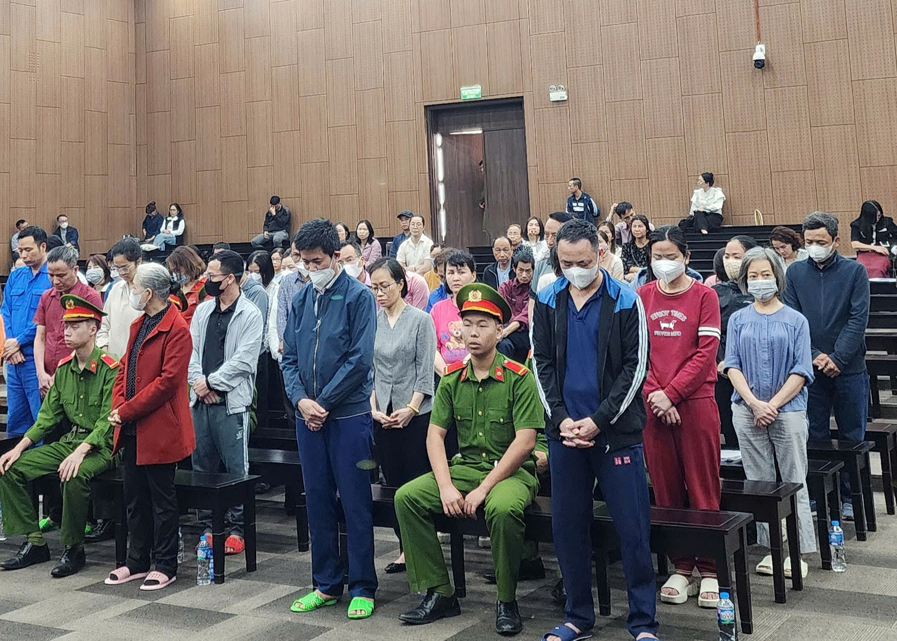 "&Ocirc;ng tr&ugrave;m" đường d&acirc;y mua b&aacute;n h&oacute;a đơn lĩnh &aacute;n 16 năm t&ugrave;- Ảnh 1.