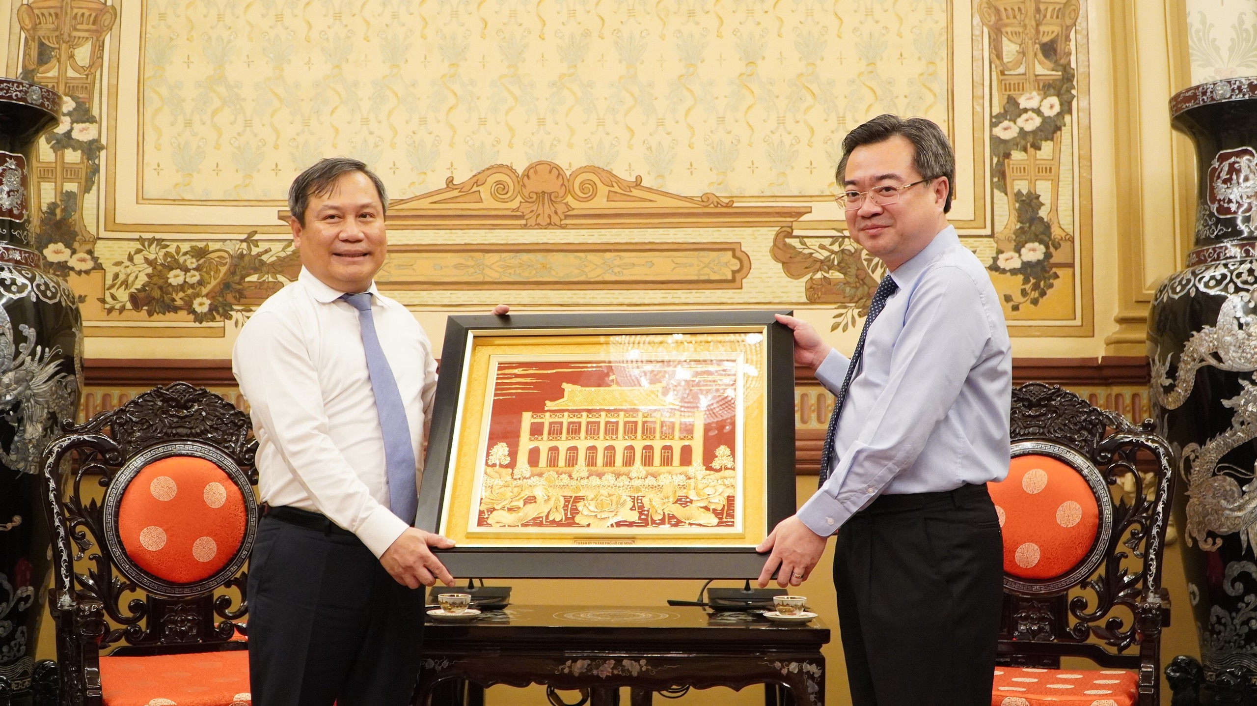 Lãnh đạo Quảng Ninh chúc mừng TP HCM nhân dịp 50 năm Ngày Giải phóng miền Nam, thống nhất đất nước- Ảnh 4.