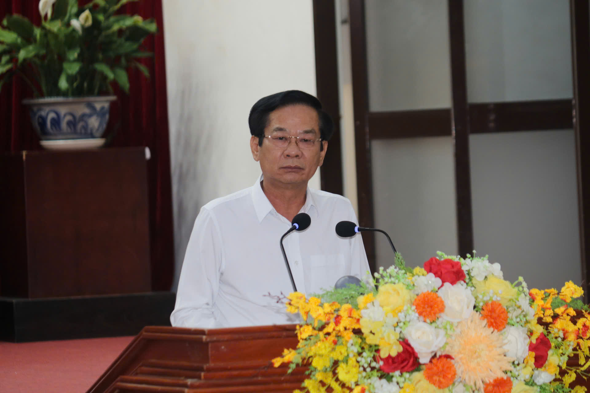 Bí thư Thành ủy Cần Thơ chỉ đạo "nóng" liên quan tinh gọn, sắp xếp tổ chức bộ máy- Ảnh 1.