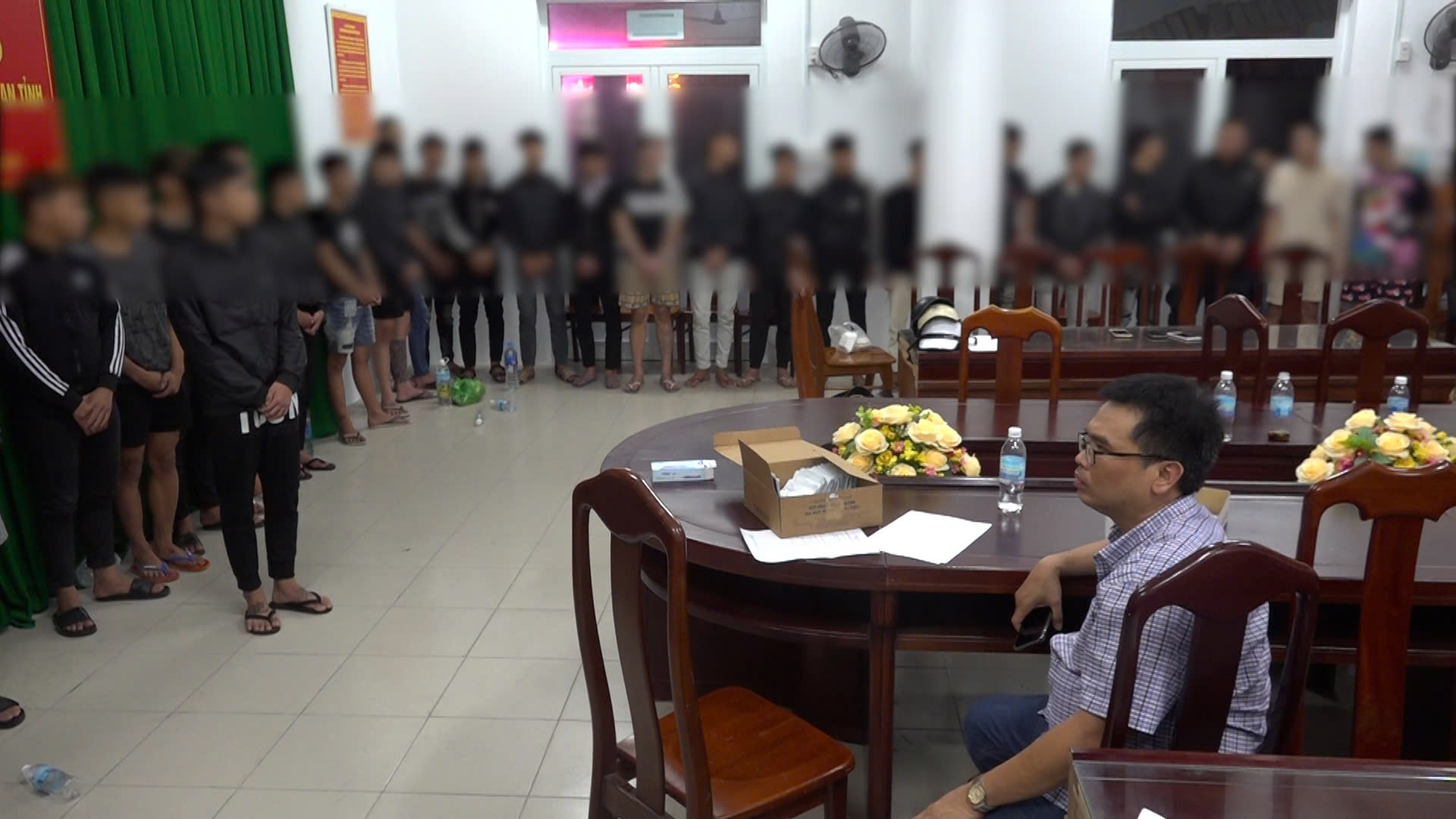 Kh&aacute;nh H&ograve;a: Khởi tố 2 nh&oacute;m thanh ni&ecirc;n hỗn chiến giữa đ&ecirc;m khuya- Ảnh 1.