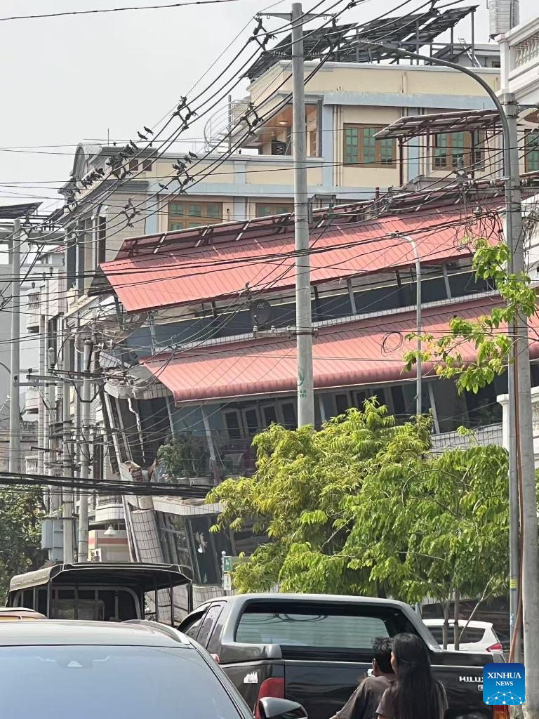 Động đất Myanmar như &ldquo;nh&aacute;t dao lớn cắt v&agrave;o tr&aacute;i đất&rdquo;- Ảnh 2.