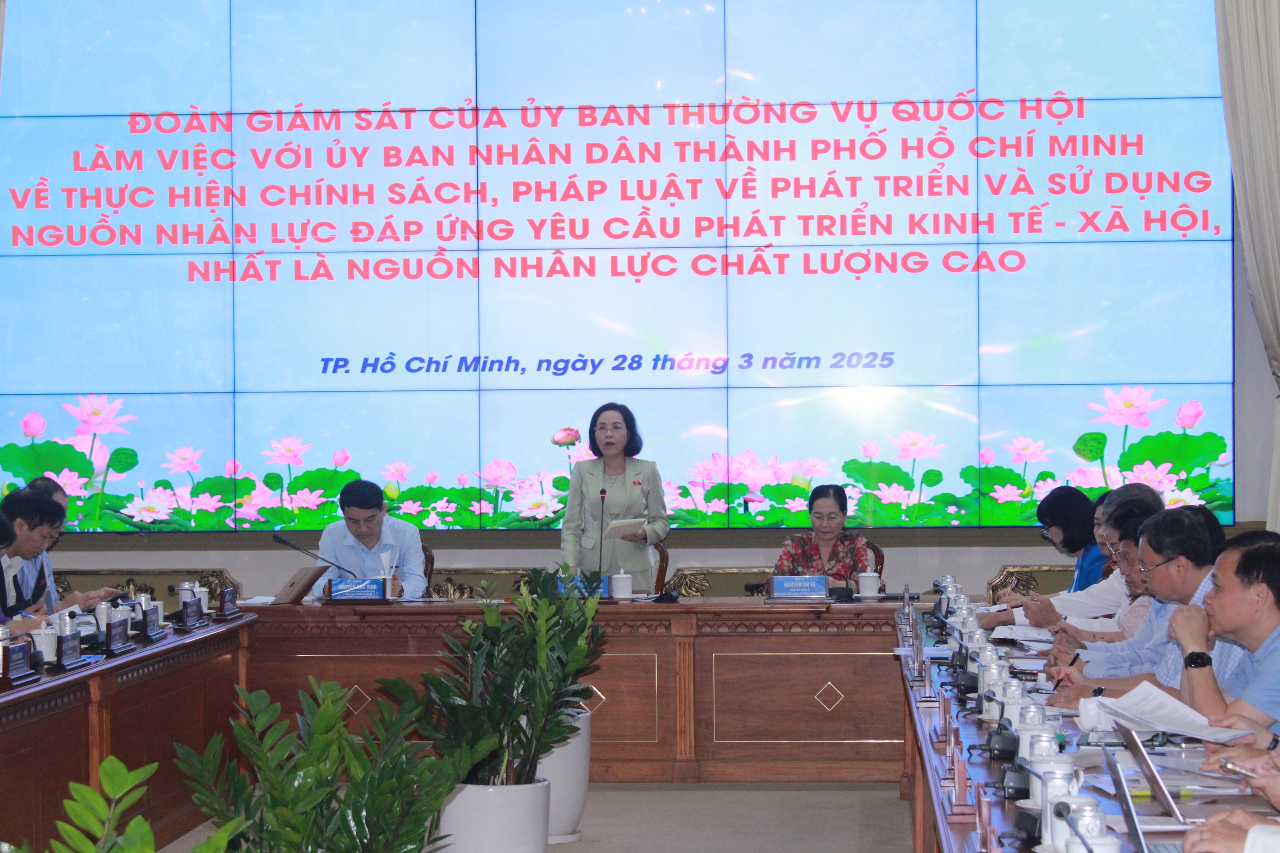 N&acirc;ng cao chất lượng nguồn nh&acirc;n lực để TP HCM ph&aacute;t triển bền vững- Ảnh 1.