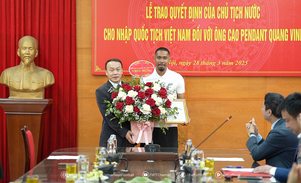Cầu thủ Việt kiều Cao Pendant Quang Vinh ch&iacute;nh thức trở th&agrave;nh c&ocirc;ng d&acirc;n Việt Nam- Ảnh 3.