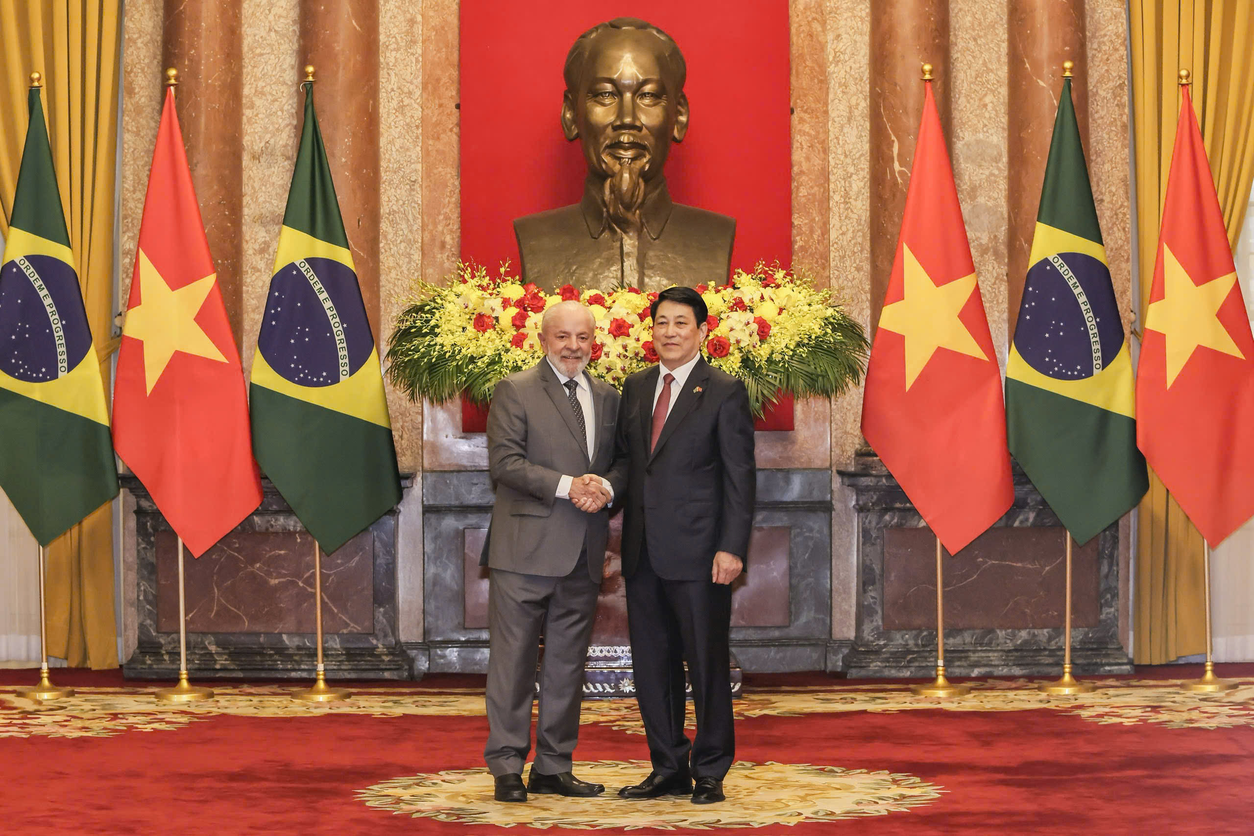 Chủ tịch nước Lương Cường hội đ&agrave;m với Tổng thống Brazil- Ảnh 1.