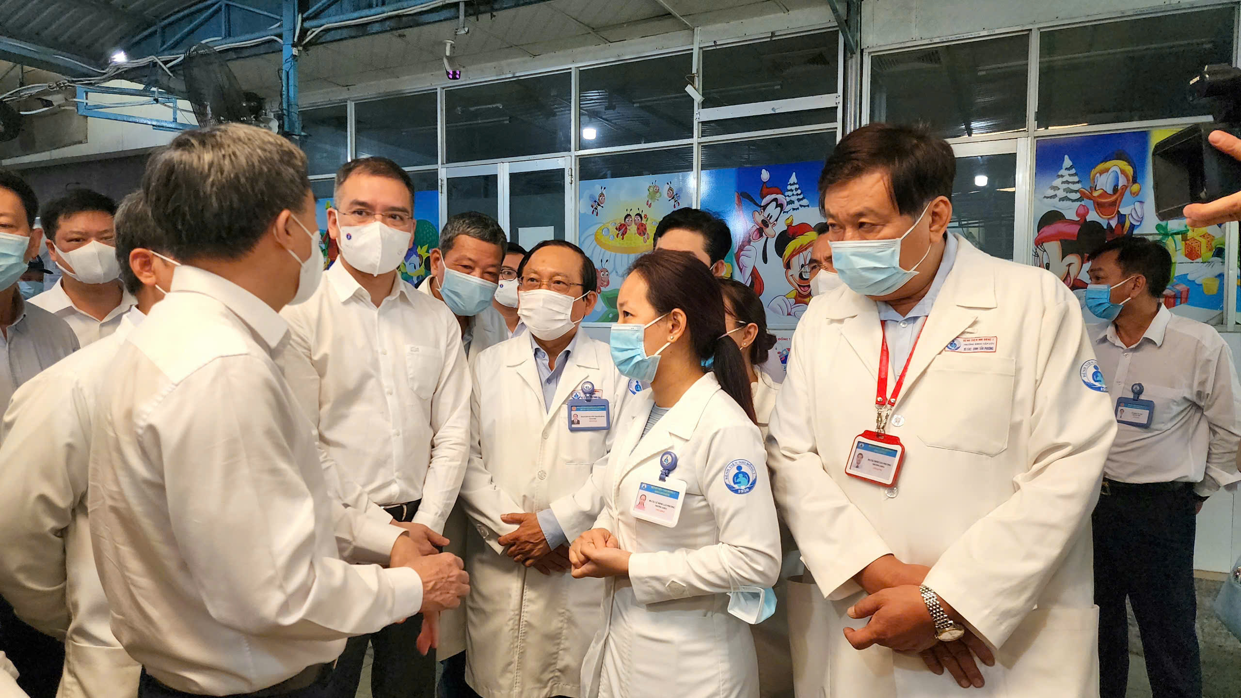 Bộ Y tế cảnh b&aacute;o một số địa phương lơ l&agrave; chống dịch sởi- Ảnh 1.