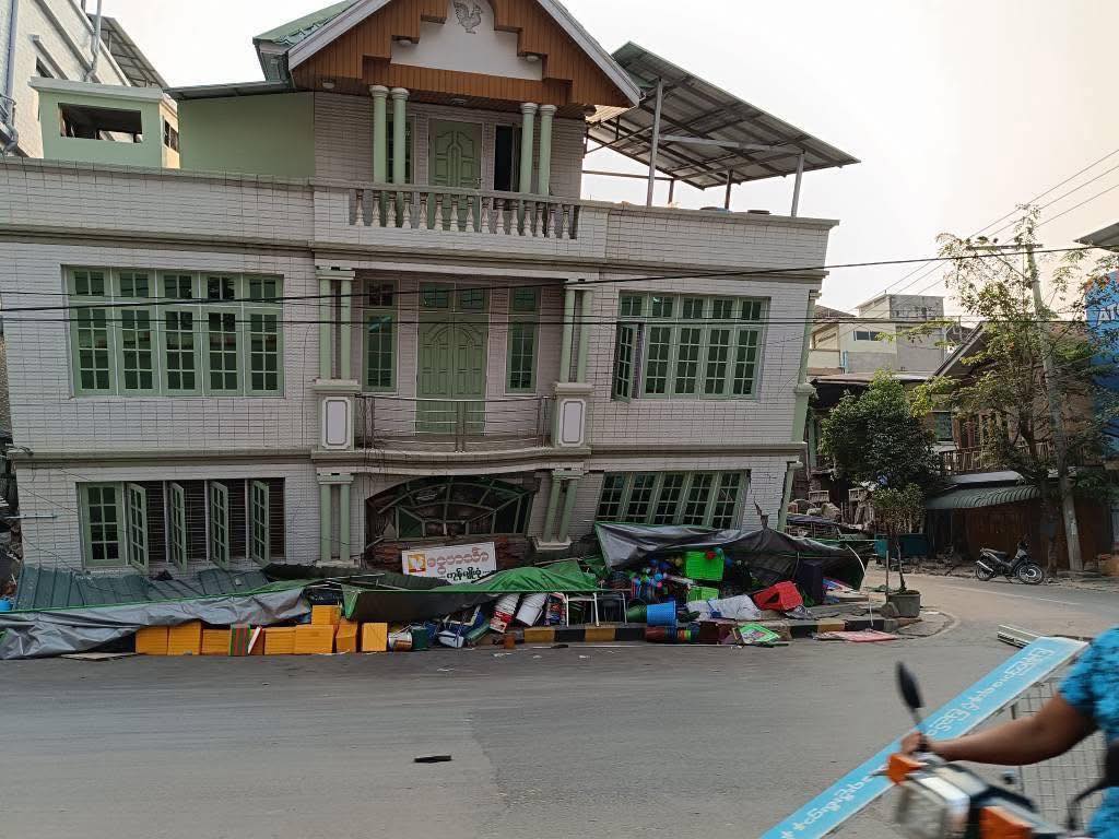 Động đất Myanmar: Số người thiệt mạng vượt 1.000 người- Ảnh 5.