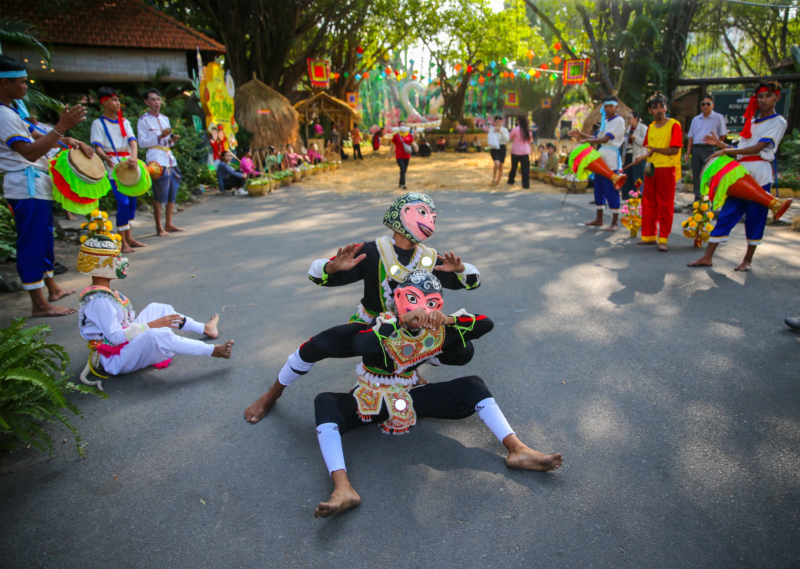 Du khách thích thú trải nghiệm tại lễ hội ẩm thực của Saigontourist Group- Ảnh 3.