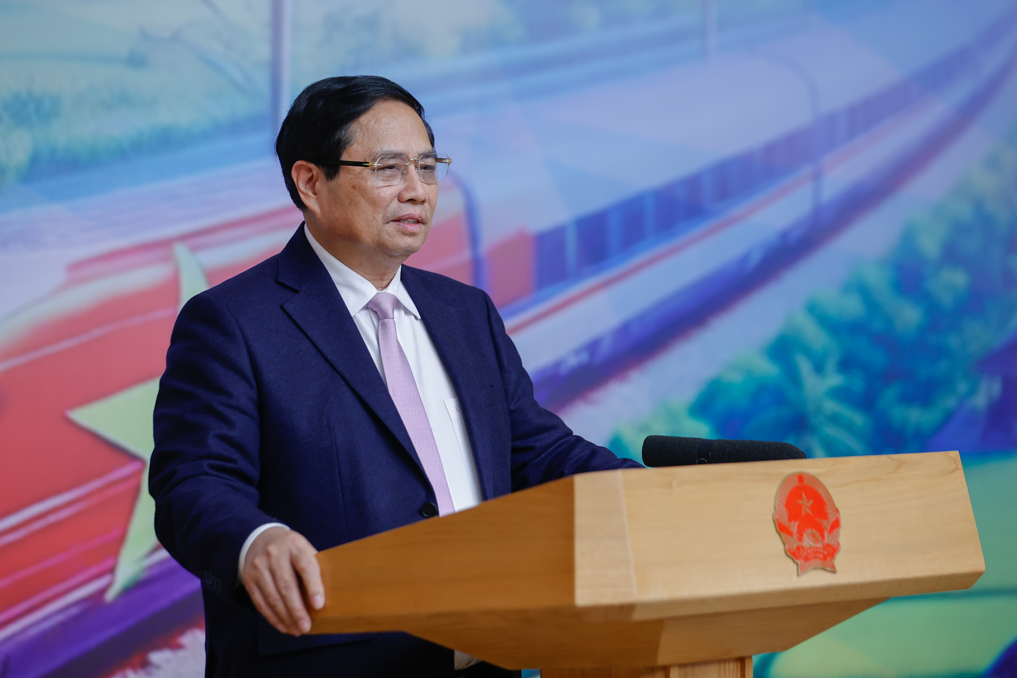 Thủ tướng: Dứt kho&aacute;t phải th&ocirc;ng tuyến cao tốc từ Cao Bằng tới C&agrave; Mau trong năm 2025- Ảnh 1.