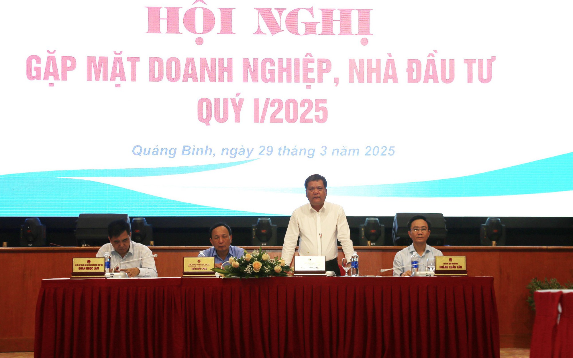 Chủ tịch tỉnh Quảng Bình: Xử lý nghiêm cán bộ nhũng nhiễu, gây phiền hà cho doanh nghiệp