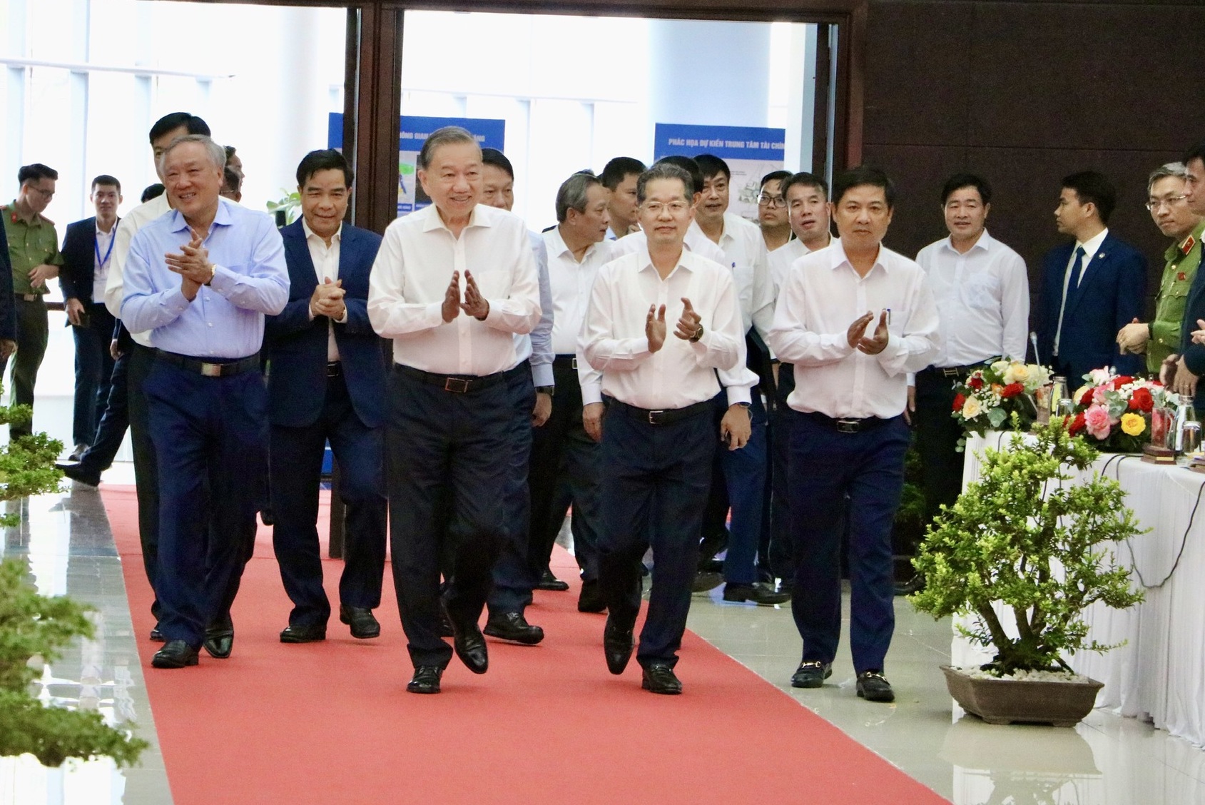 S&aacute;p nhập Quảng Nam, Đ&agrave; Nẵng, cơ hội lịch sử để v&ugrave;ng đất Quảng - Đ&agrave; vươn ra biển lớn - Ảnh 1.