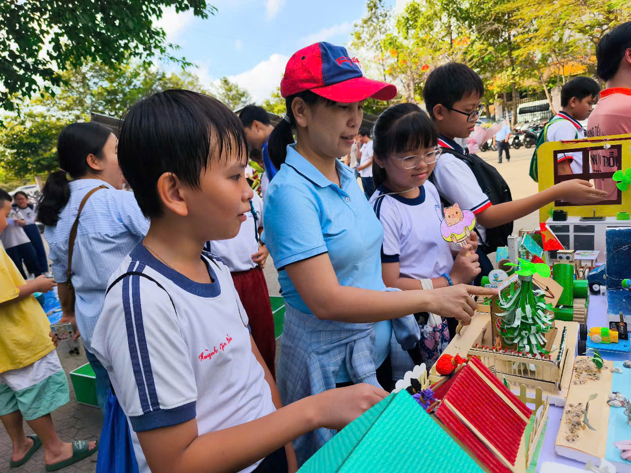 2.000 học sinh TP Thủ Đức "Vui học - S&aacute;ng tạo c&ugrave;ng AI"- Ảnh 3.