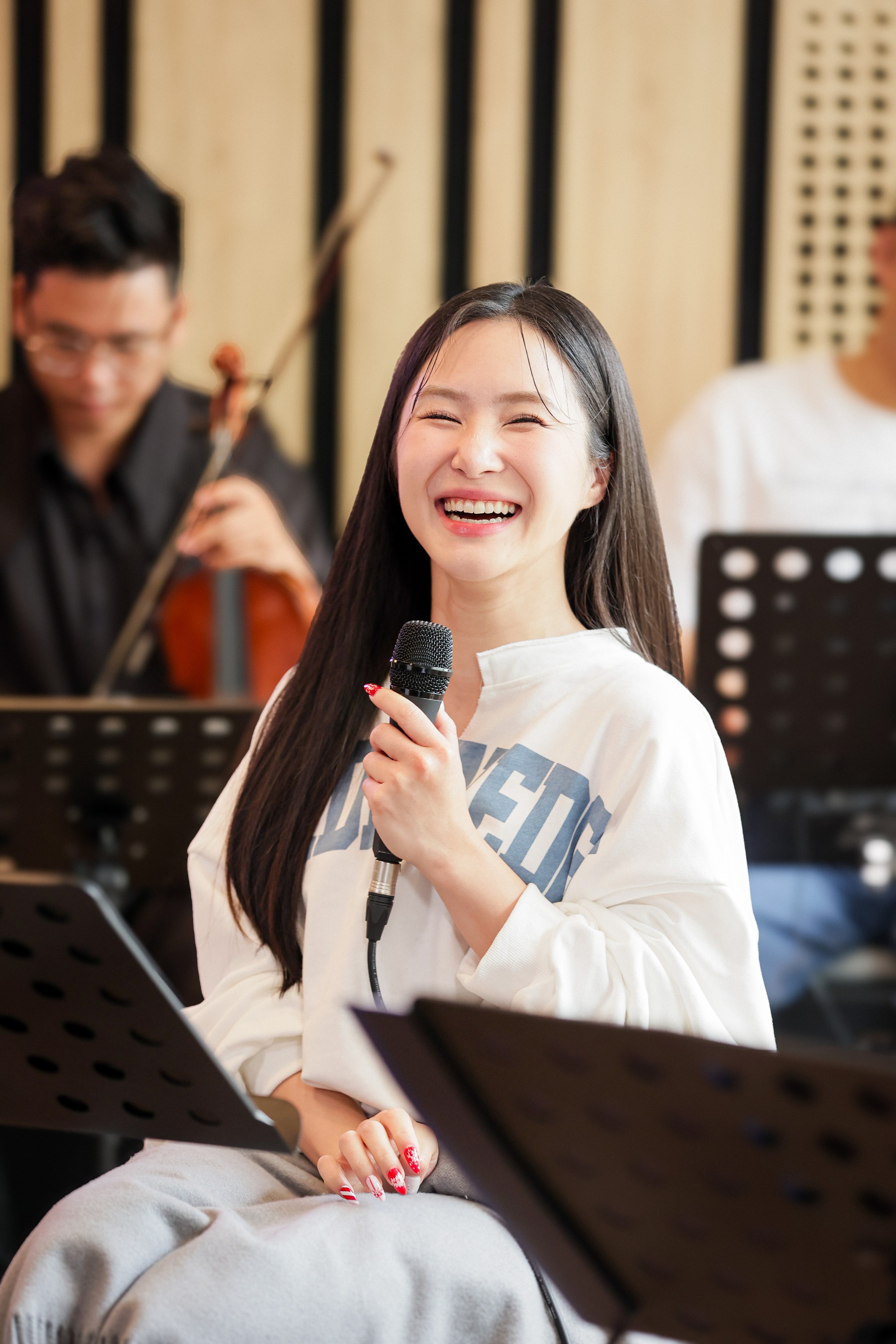 "Ng&agrave;y cưới" của Hương Tr&agrave;m v&agrave; Anh T&uacute;- Ảnh 1.