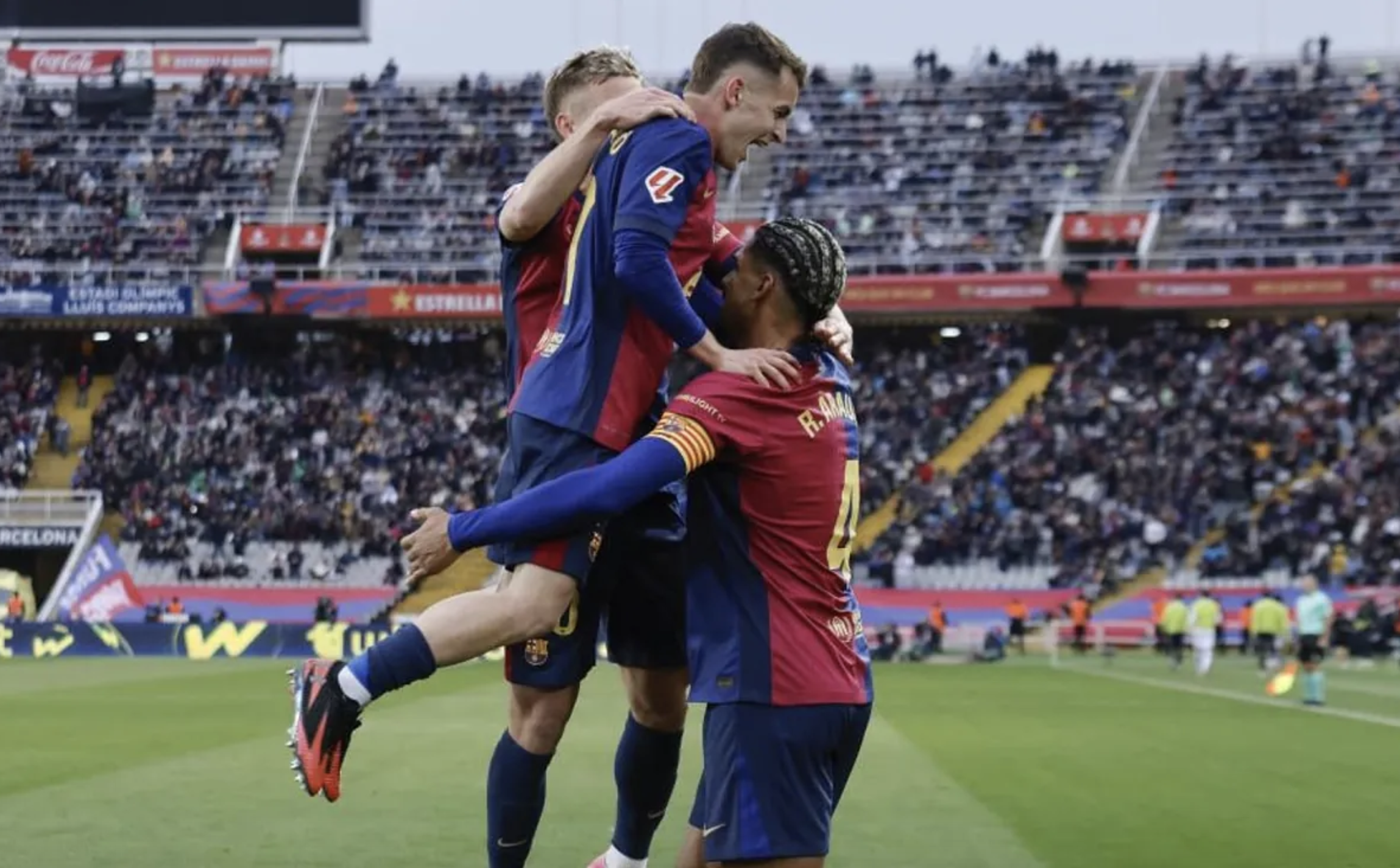 Barcelona đ&egrave; bẹp Sociedad, ngoạn mục đoạt ng&ocirc;i đầu La Liga- Ảnh 3.