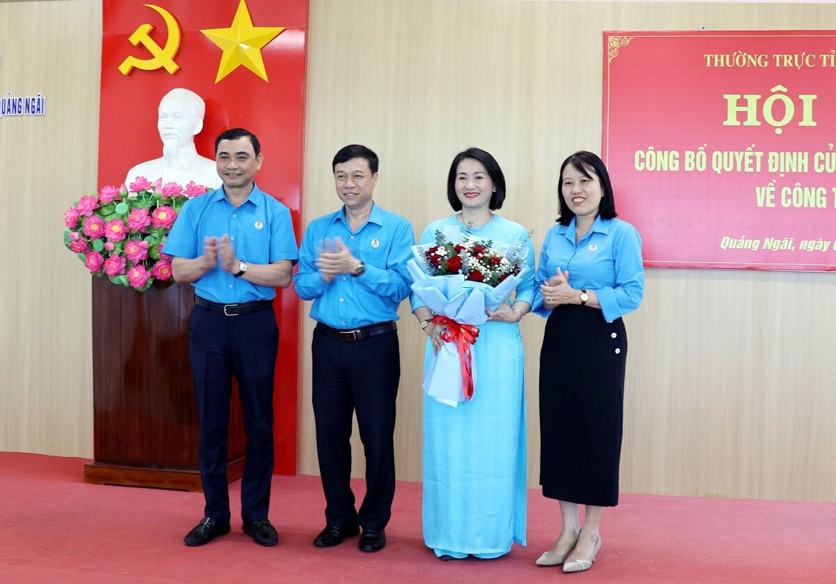 Giới thiệu nh&acirc;n sự bầu Chủ tịch LĐLĐ tỉnh Quảng Ng&atilde;i- Ảnh 2.