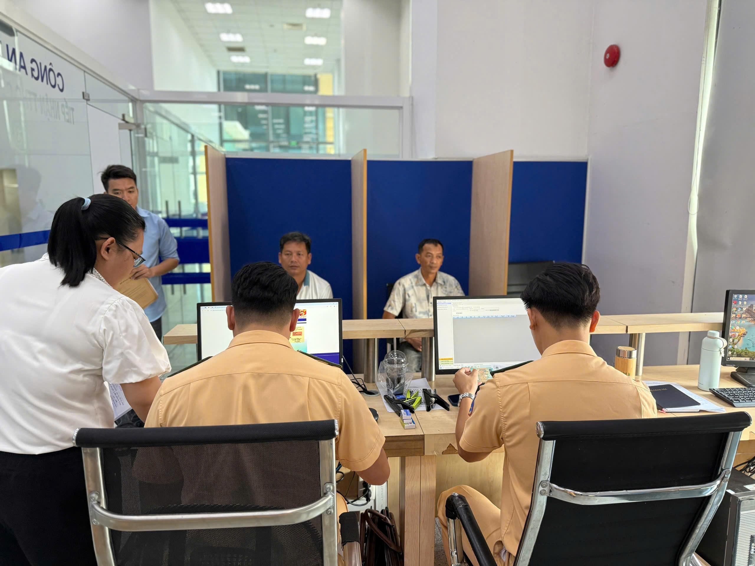 Ng&agrave;y đầu thực hiện dịch vụ c&ocirc;ng cấp Phiếu l&yacute; lịch tư ph&aacute;p tại B&igrave;nh Dương- Ảnh 4.